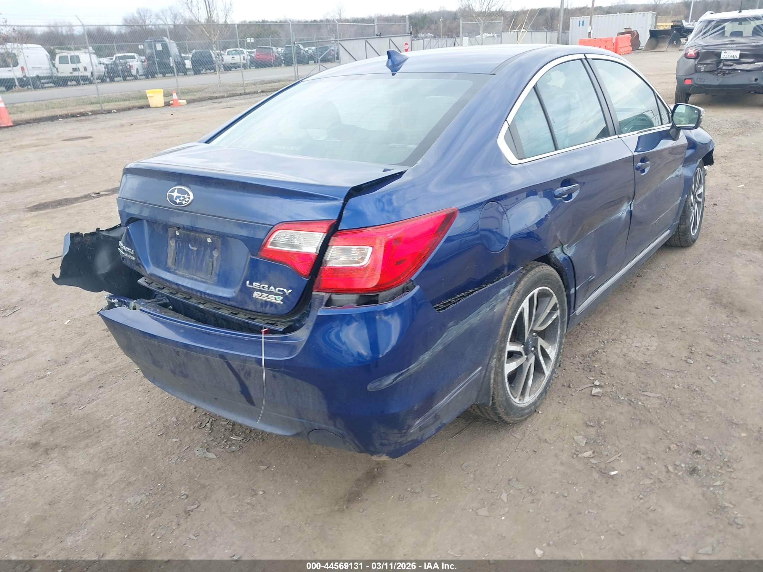 SUBARU LEGACY image 4