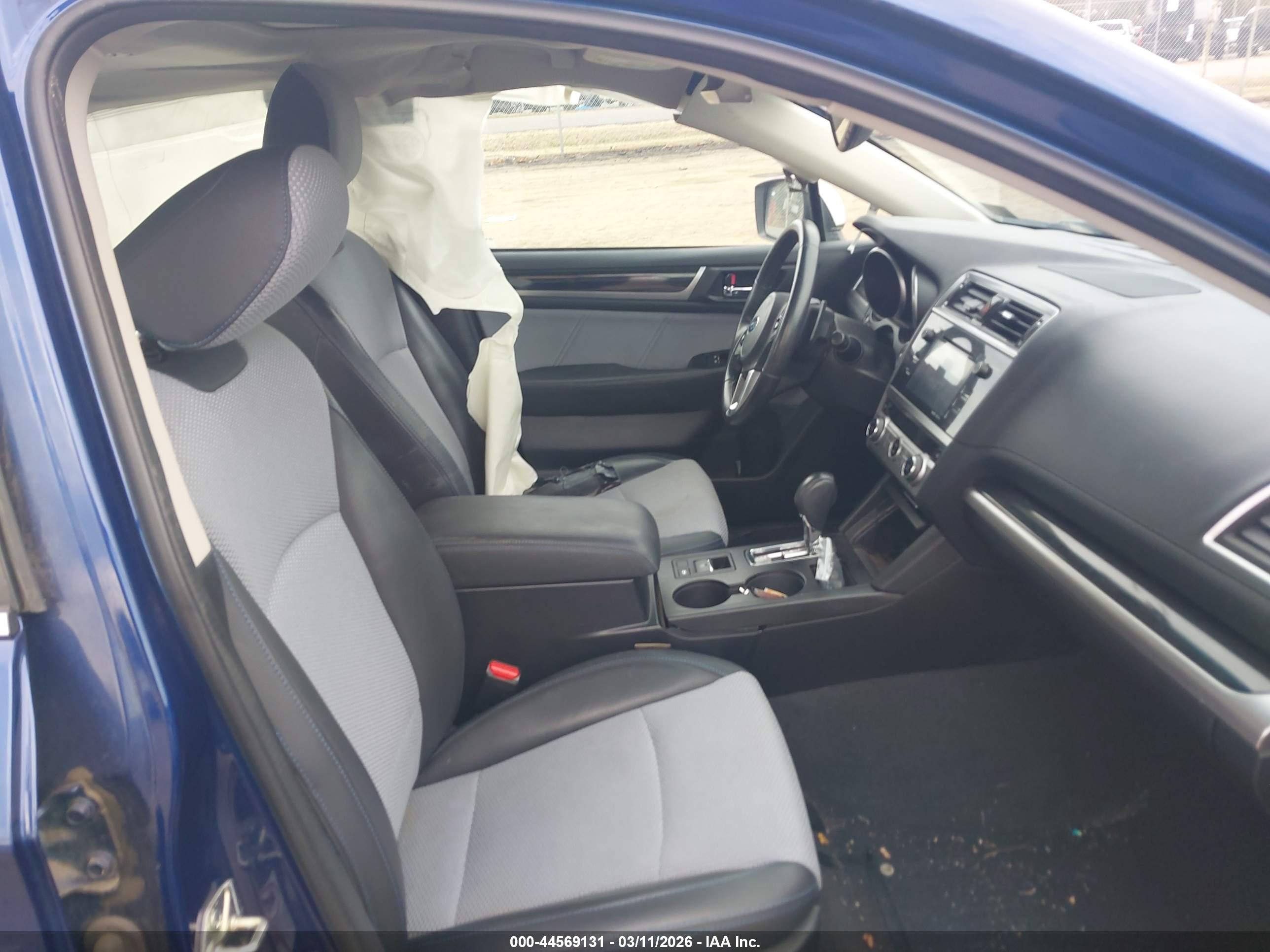 SUBARU LEGACY image 5