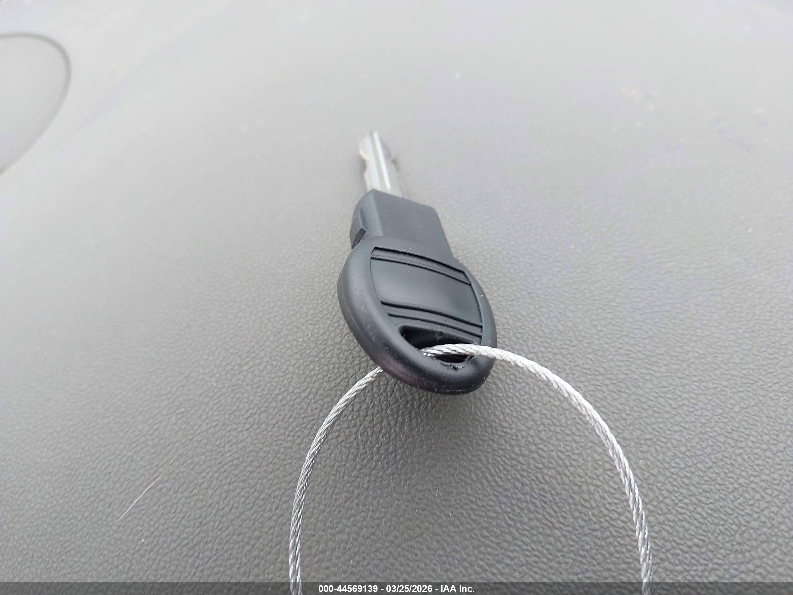 CHRYSLER 300 image 11