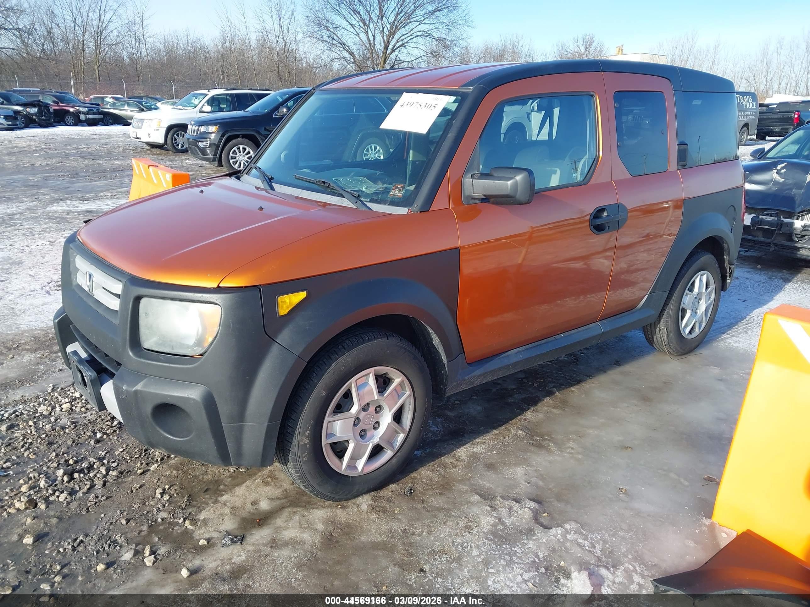 HONDA ELEMENT image 2