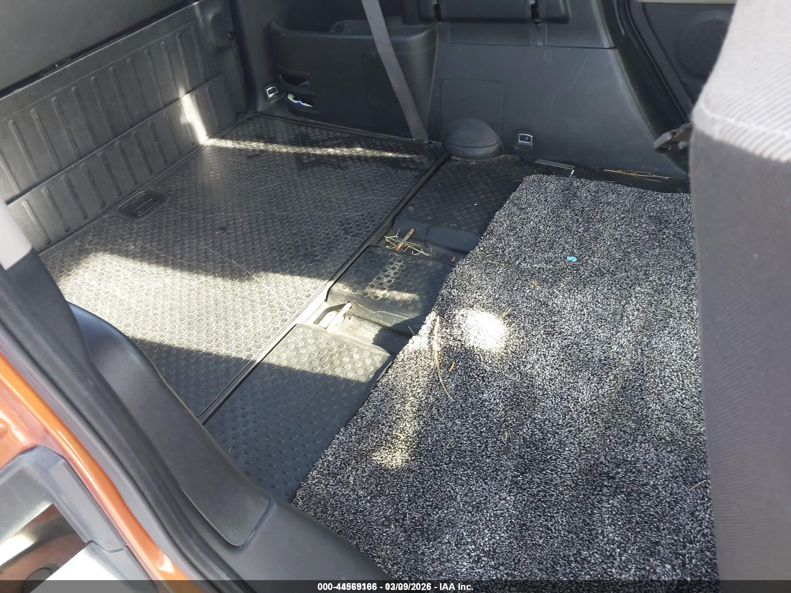HONDA ELEMENT image 8