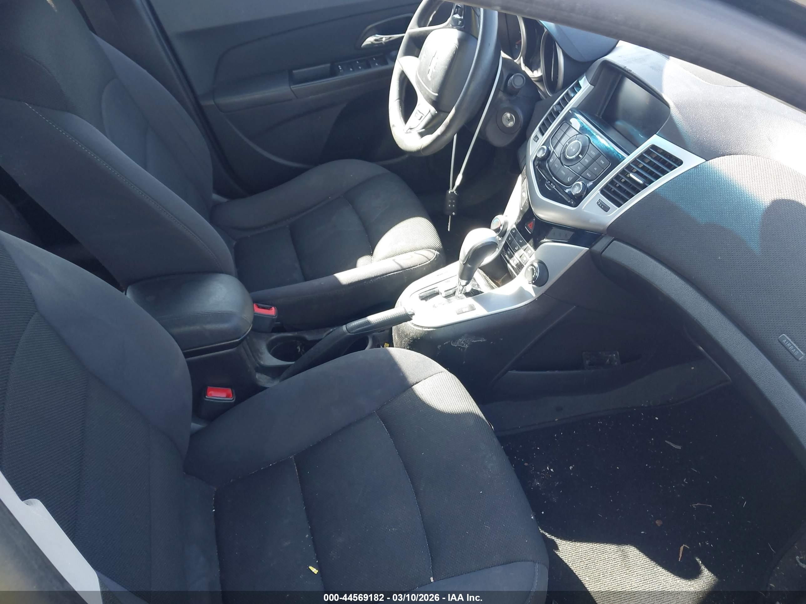 CHEVROLET CRUZE image 5