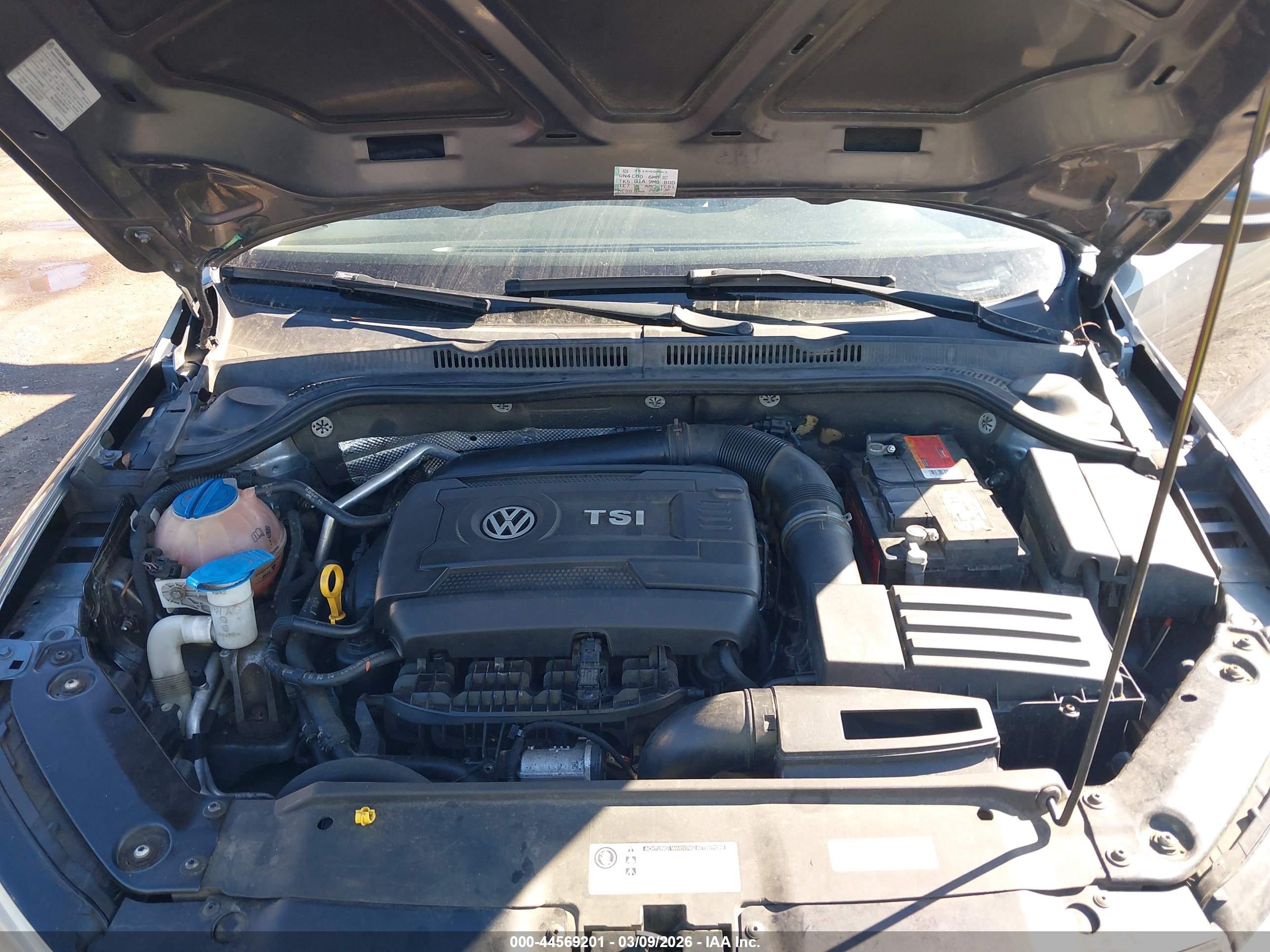 VOLKSWAGEN JETTA image 10