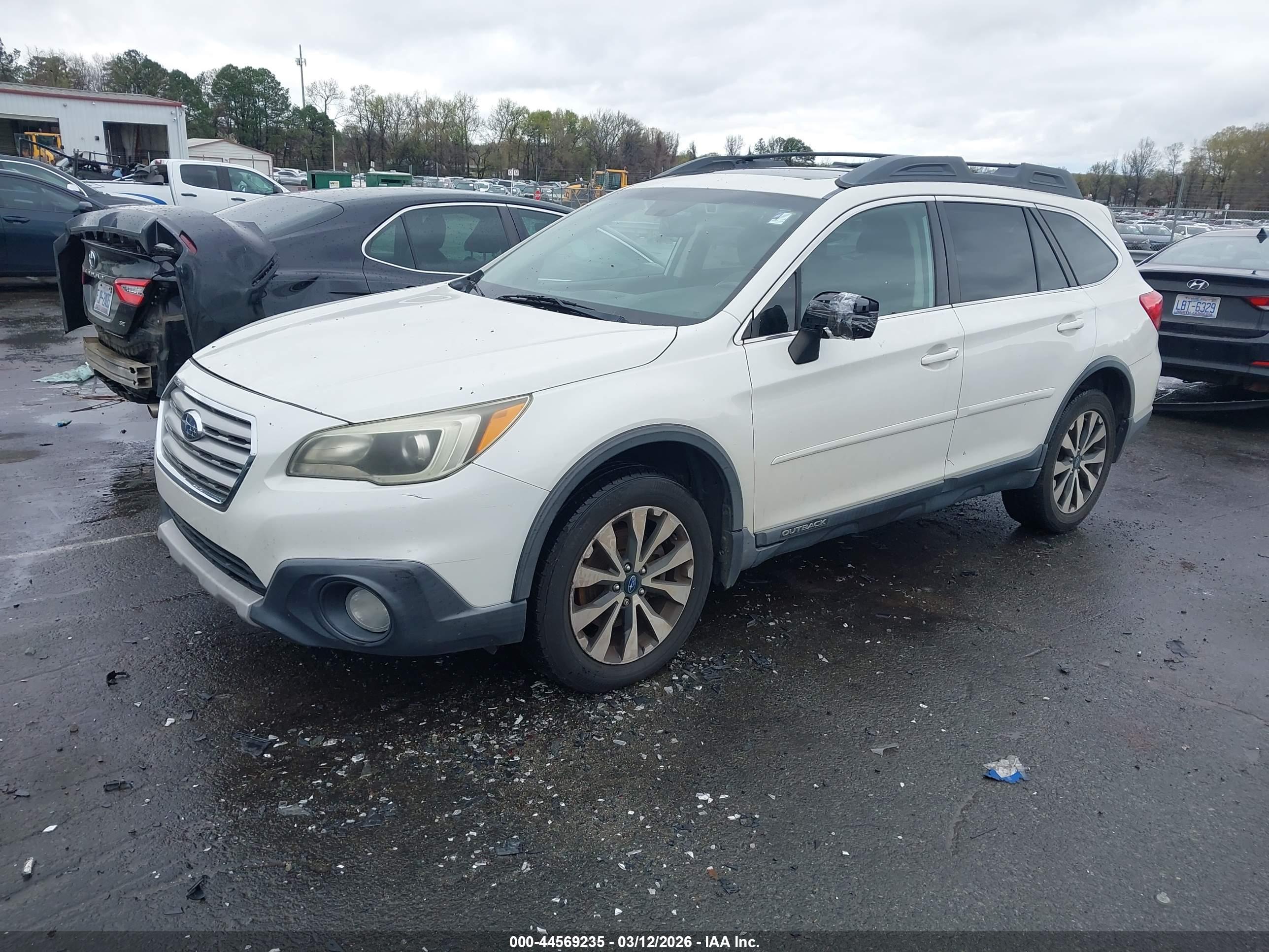 SUBARU OUTBACK image 2