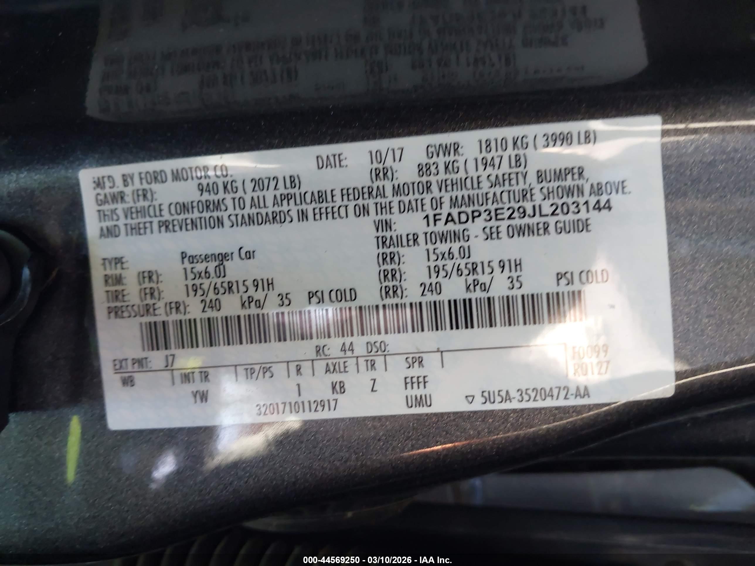 FORD FOCUS image 9