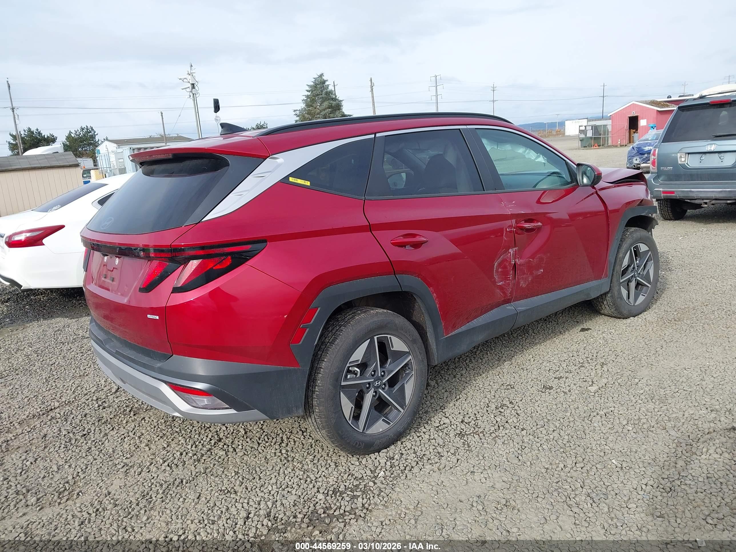 HYUNDAI TUCSON image 4