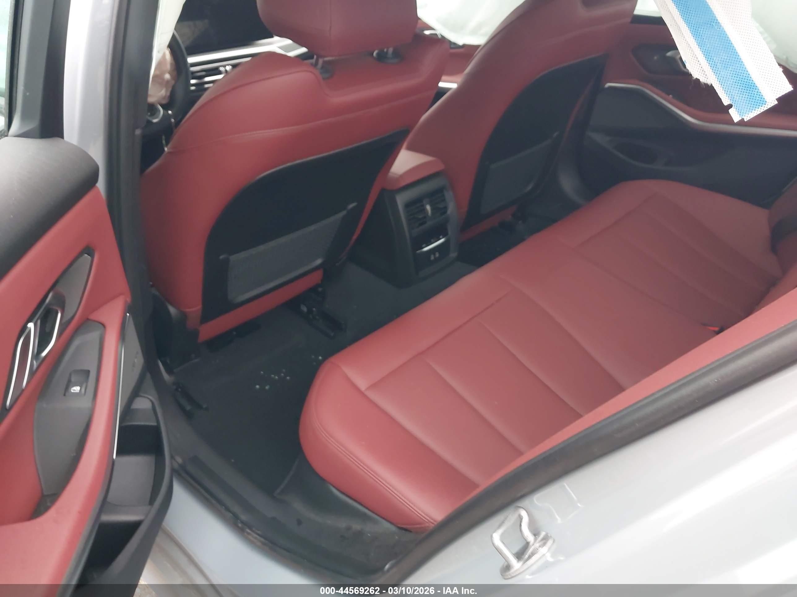 BMW M340I image 8