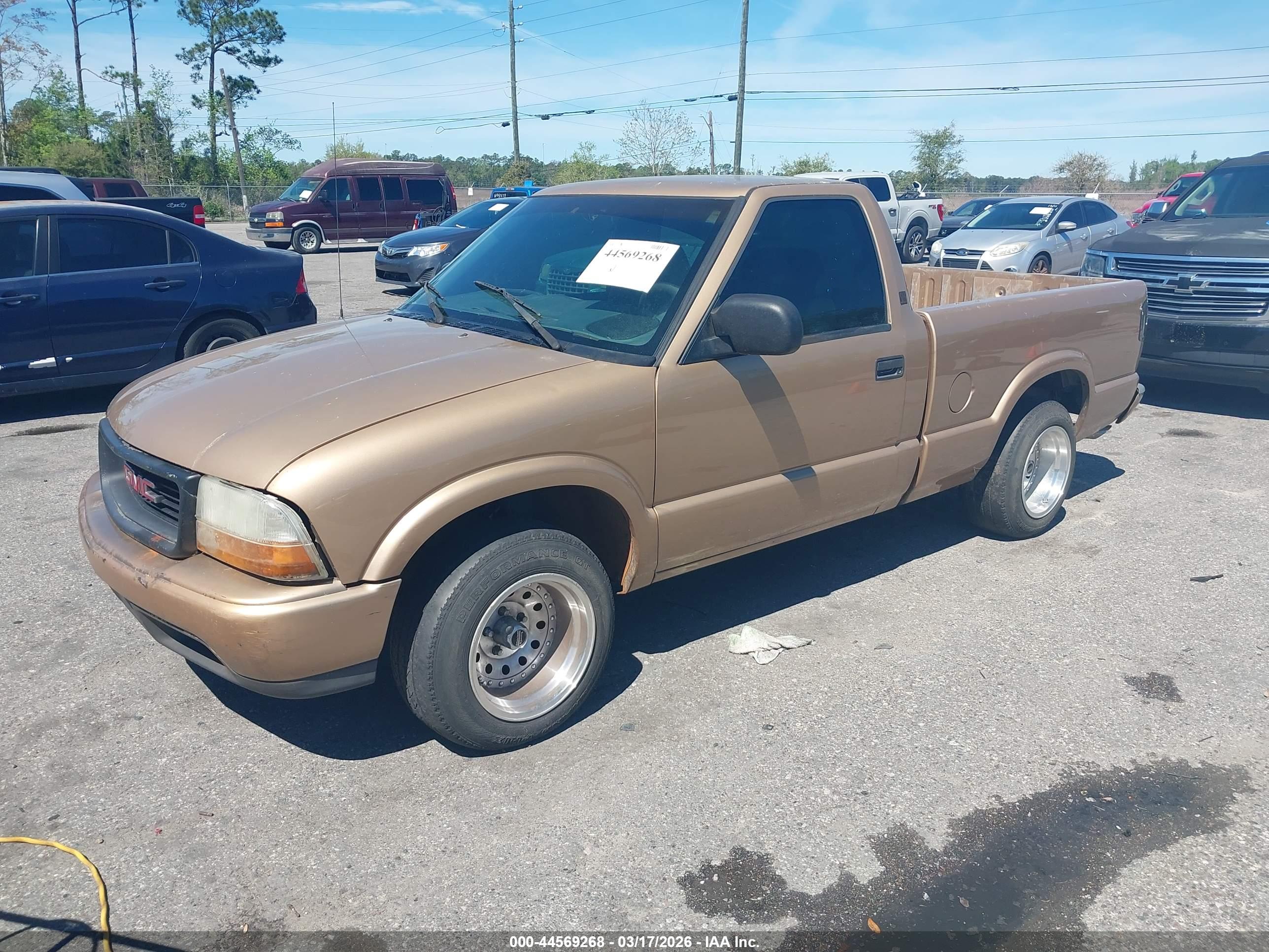 GMC SONOMA image 2