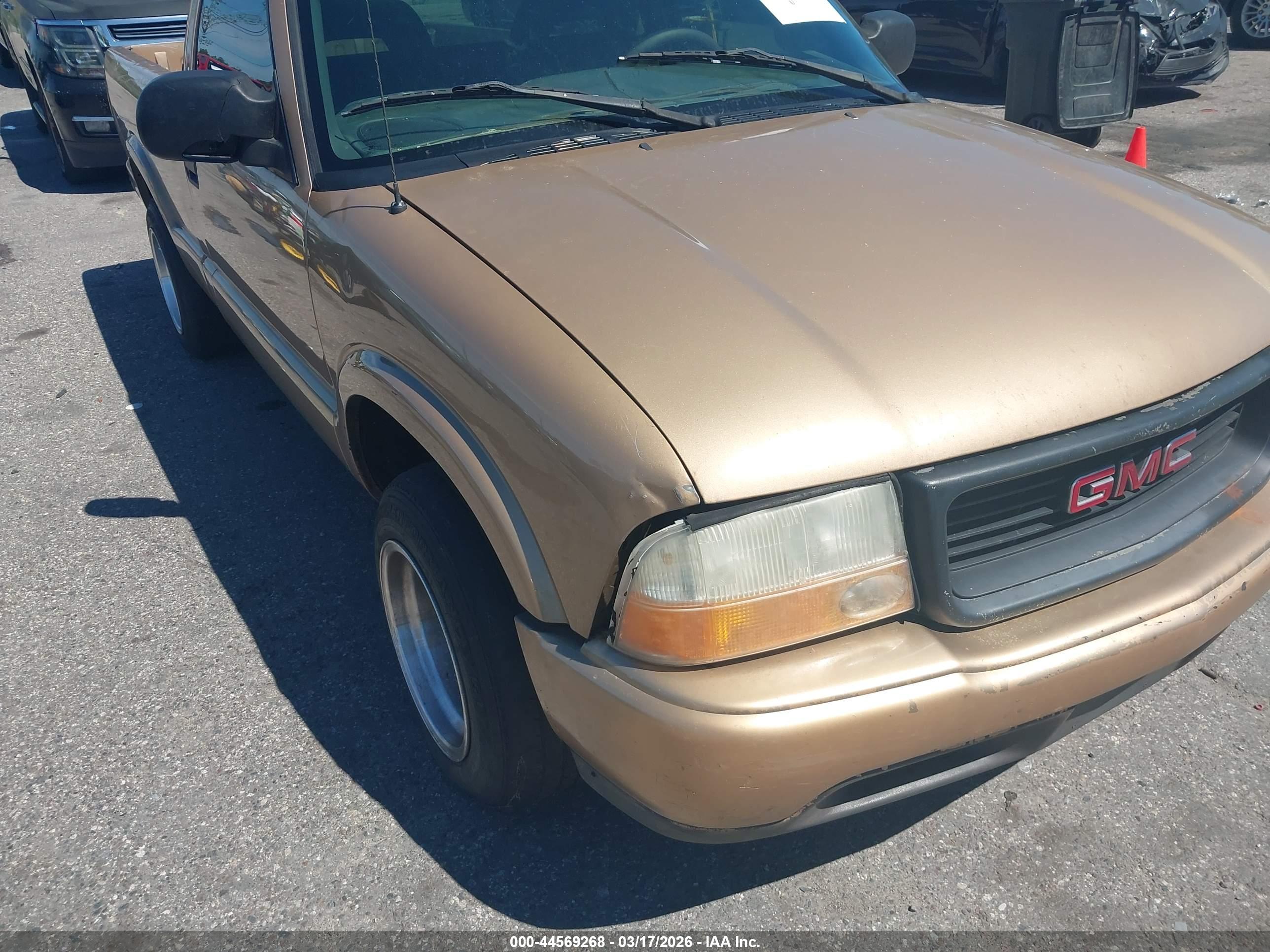 GMC SONOMA image 6