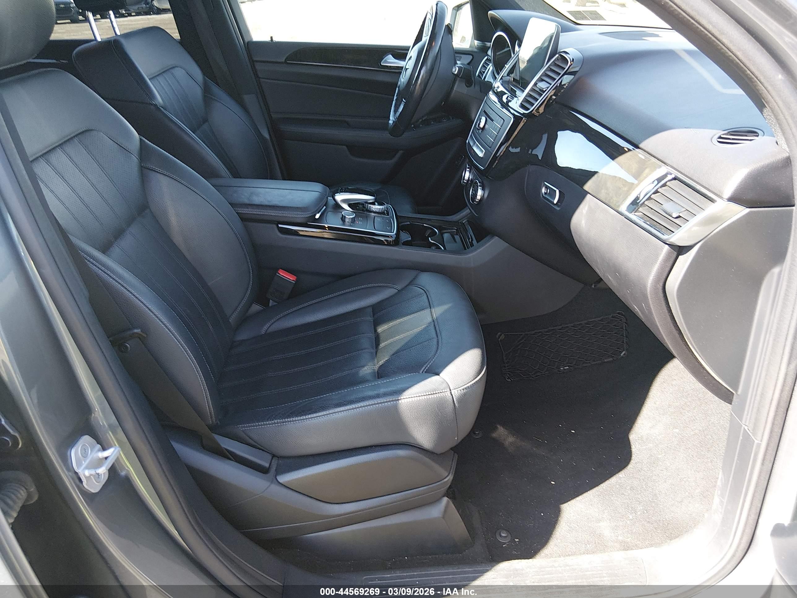 MERCEDES-BENZ GLE image 5