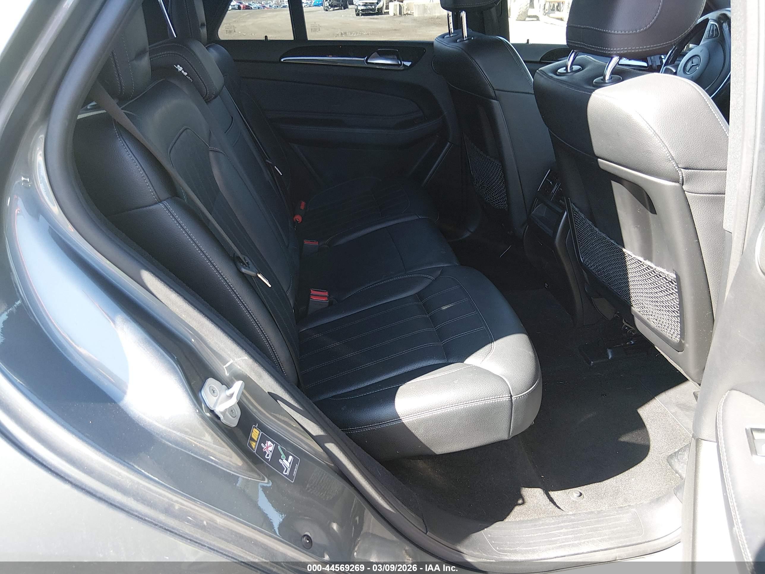 MERCEDES-BENZ GLE image 8
