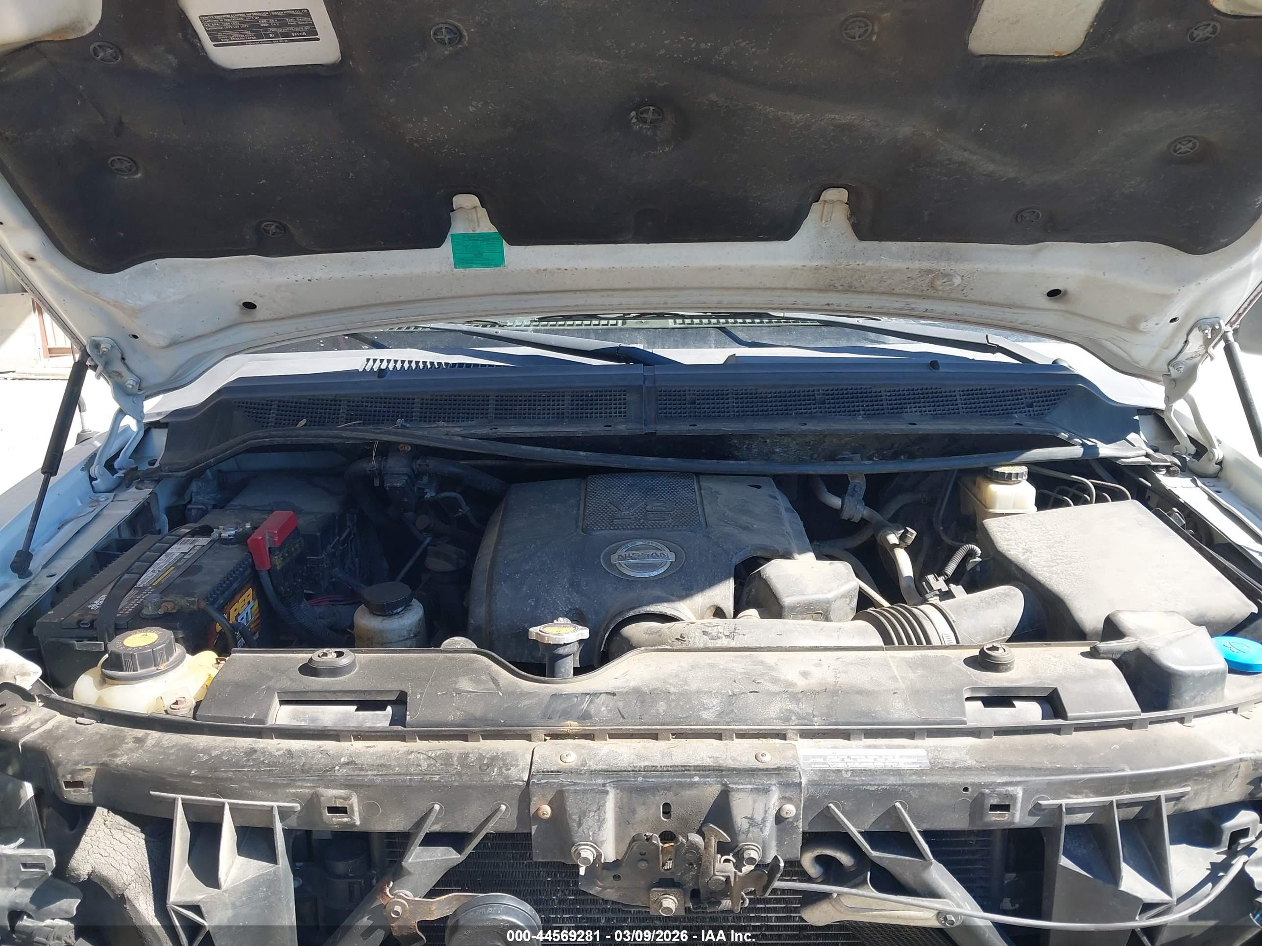 NISSAN TITAN image 10
