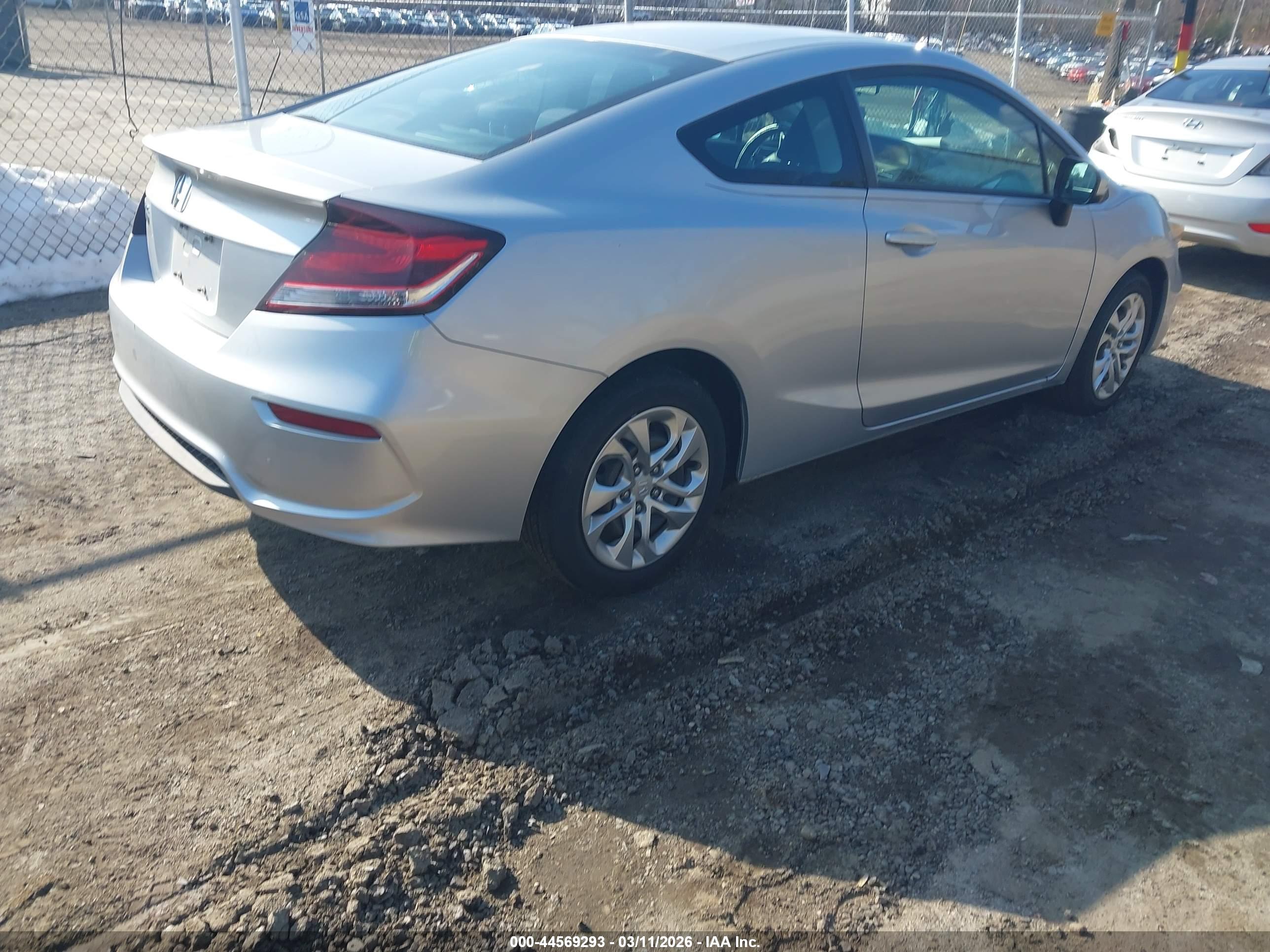 HONDA CIVIC image 4