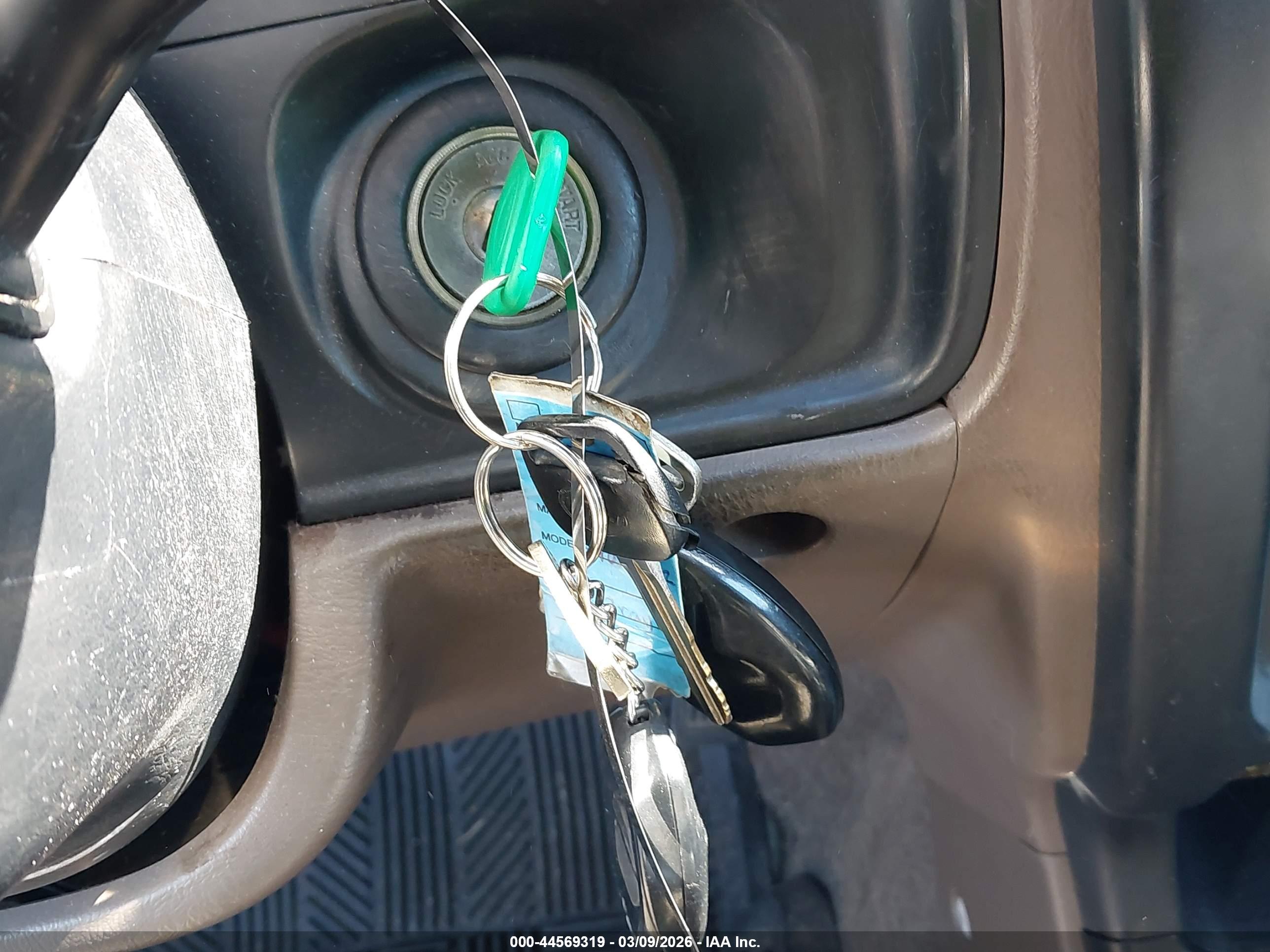 TOYOTA 4RUNNER image 11