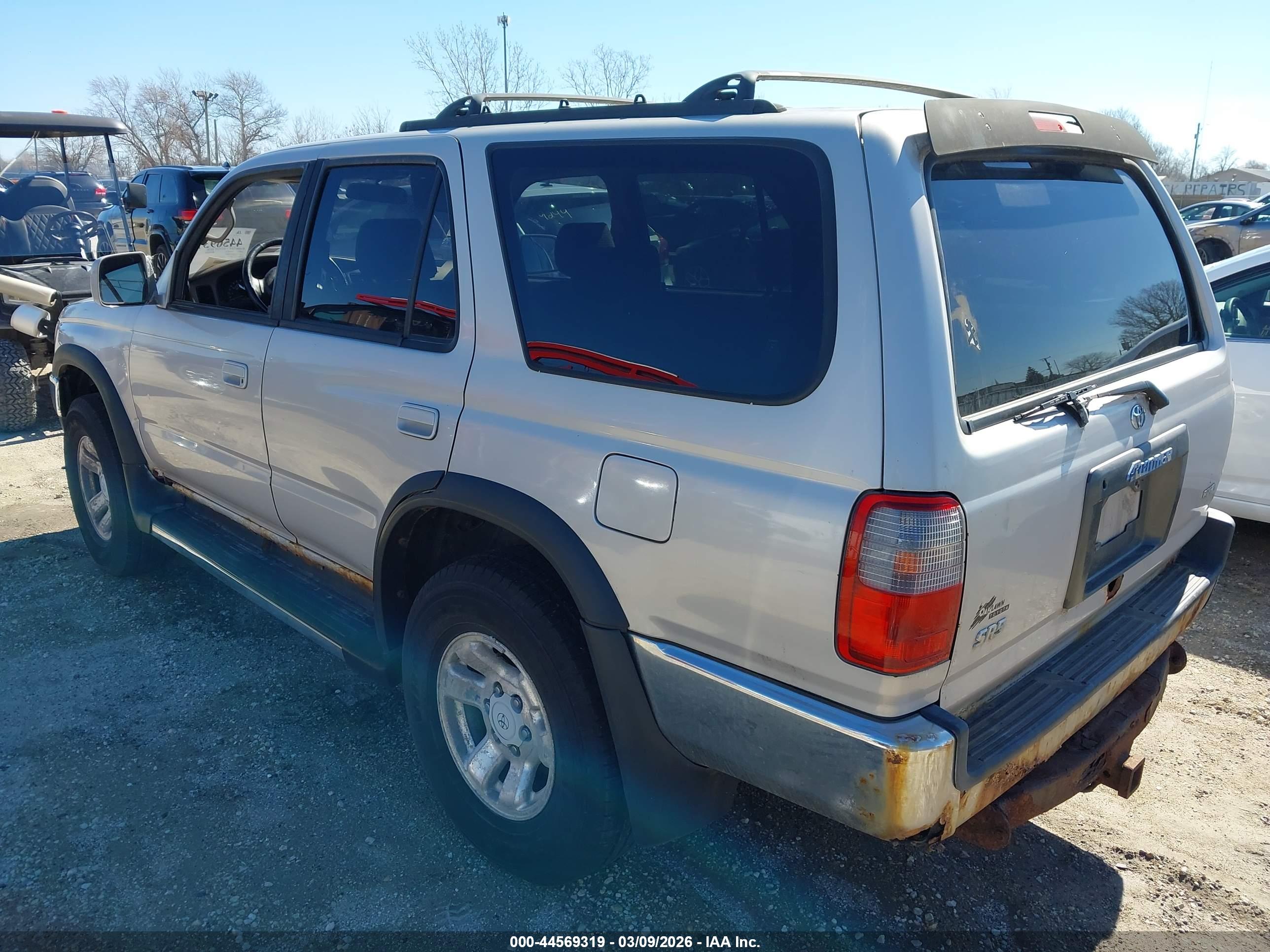 TOYOTA 4RUNNER image 3