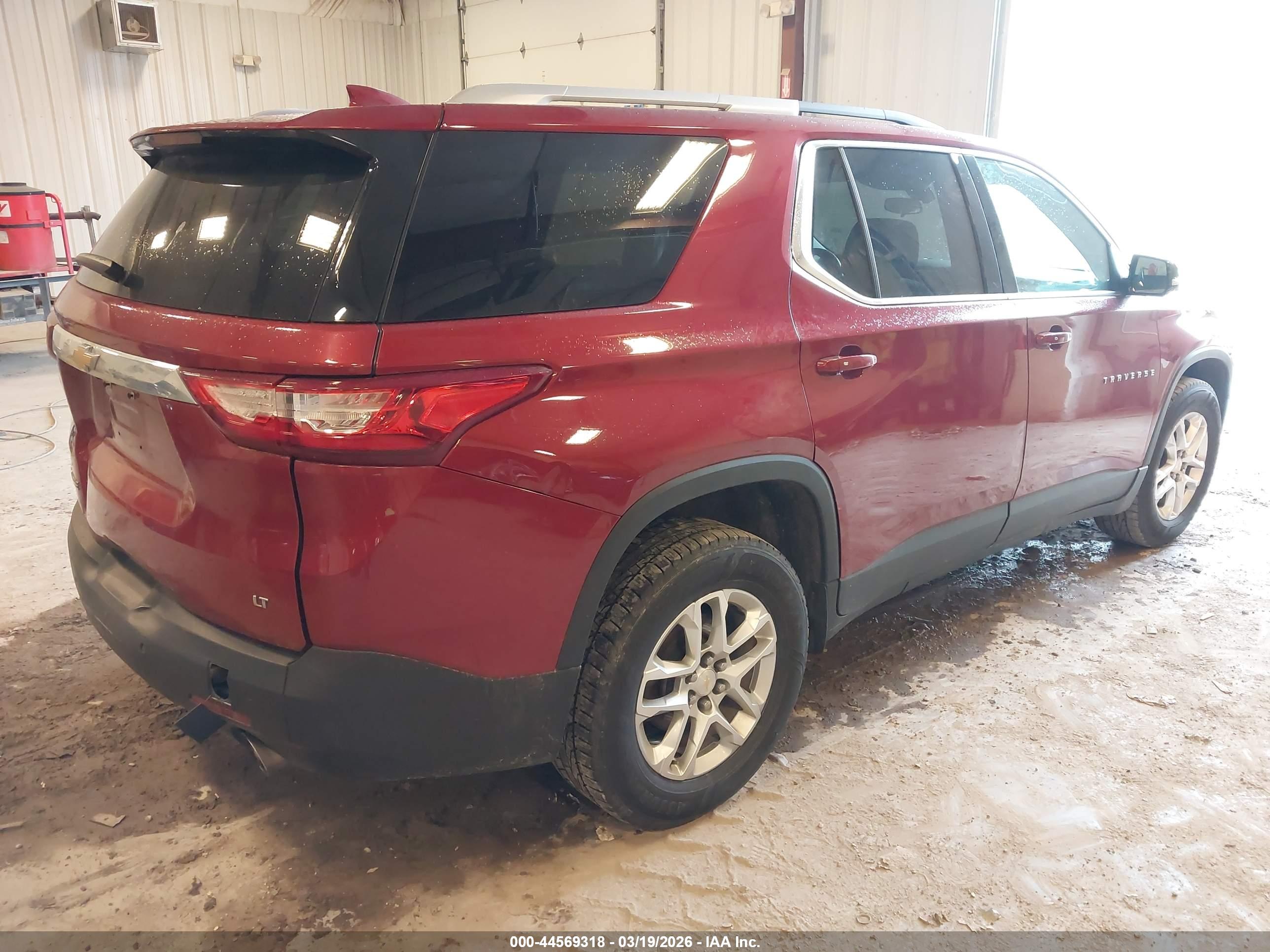 CHEVROLET TRAVERSE image 4
