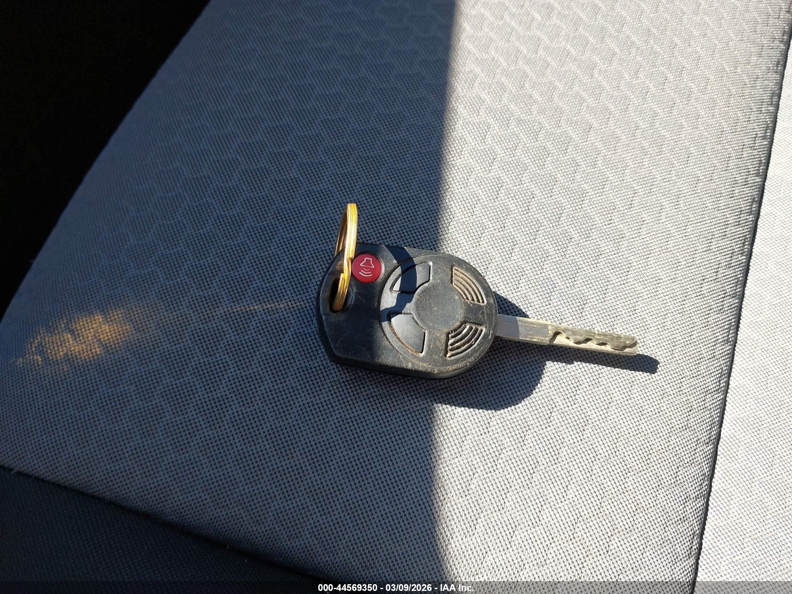 FORD ESCAPE image 11