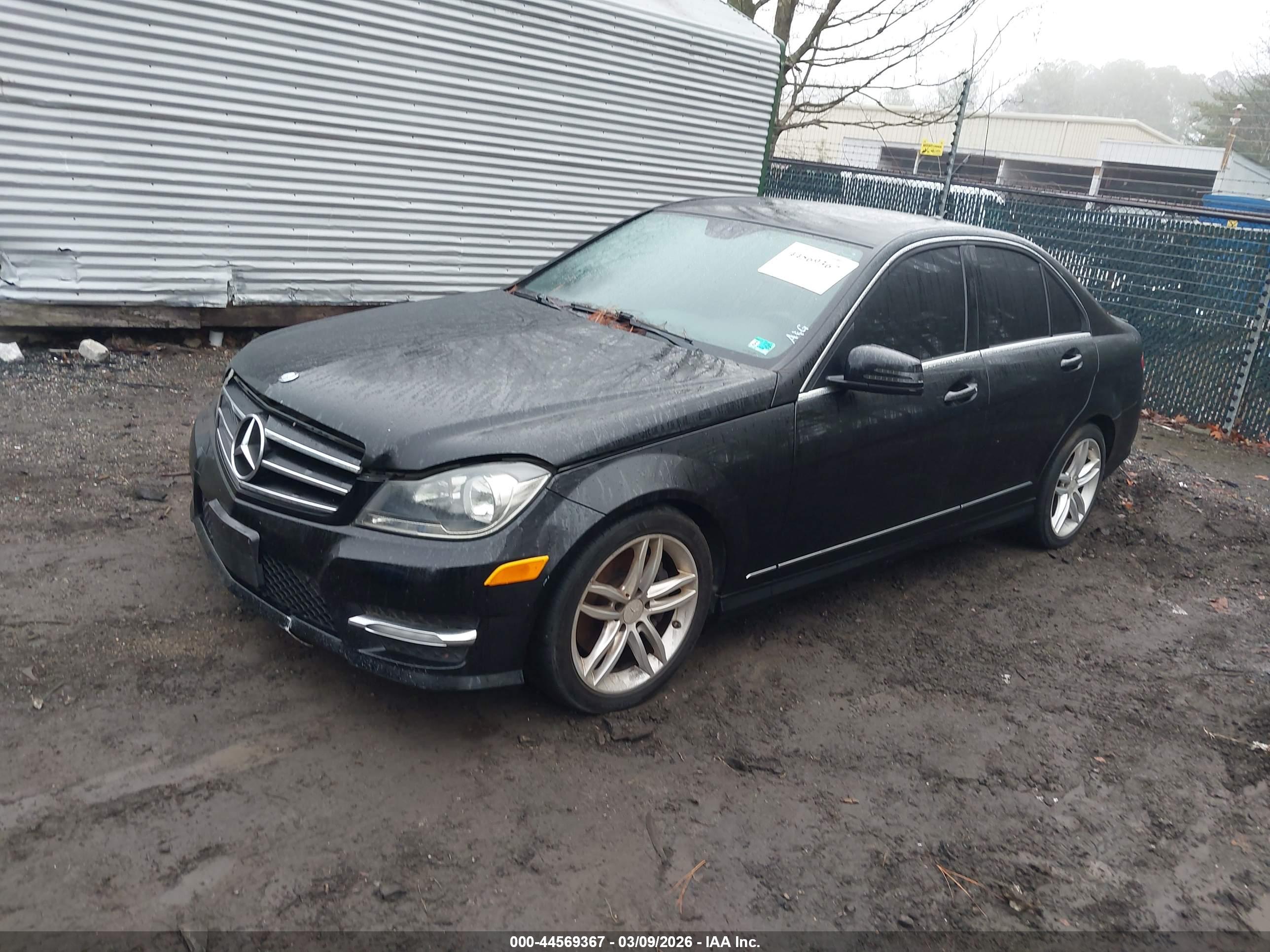 MERCEDES-BENZ C image 2