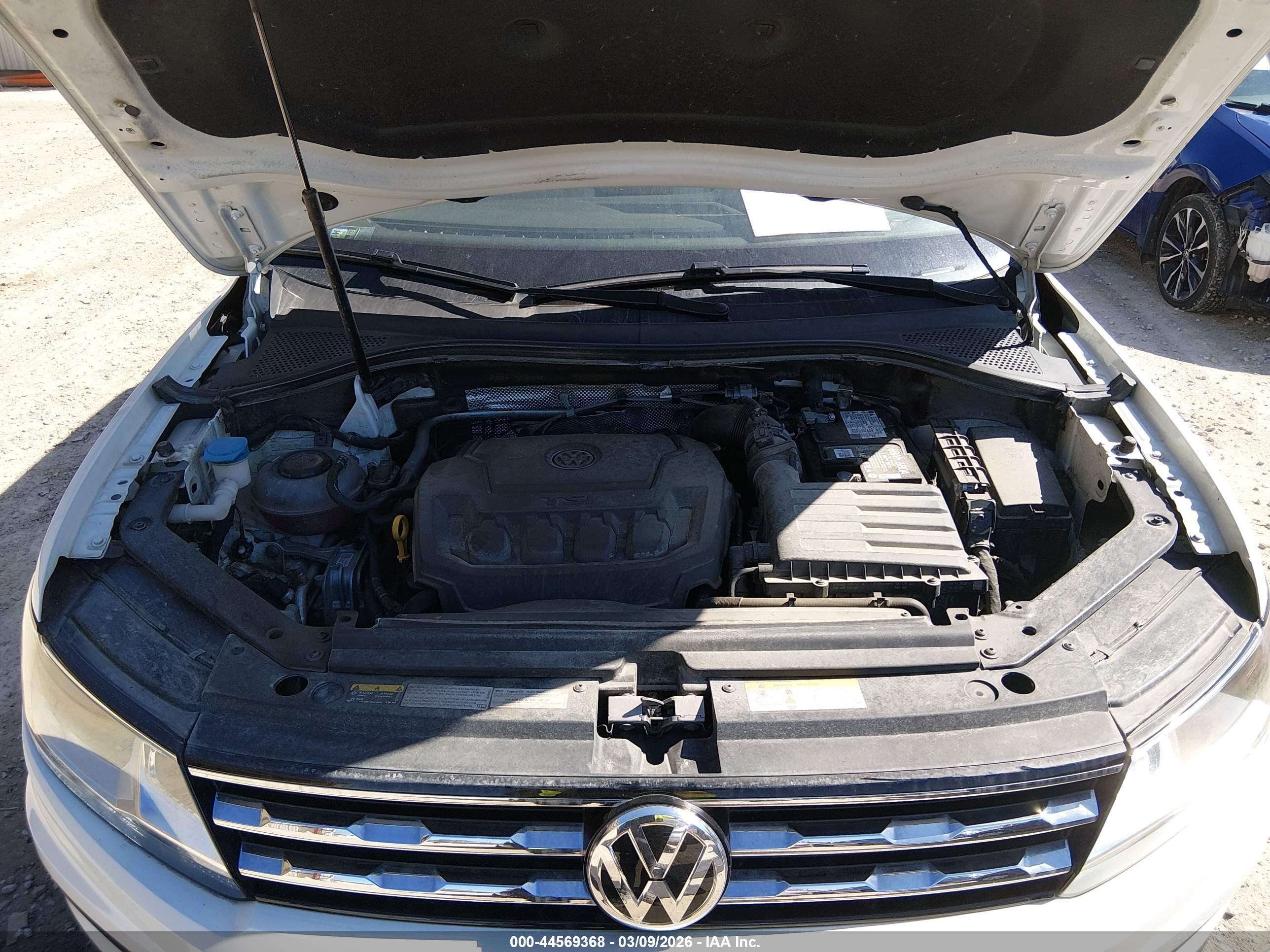 VOLKSWAGEN TIGUAN image 10