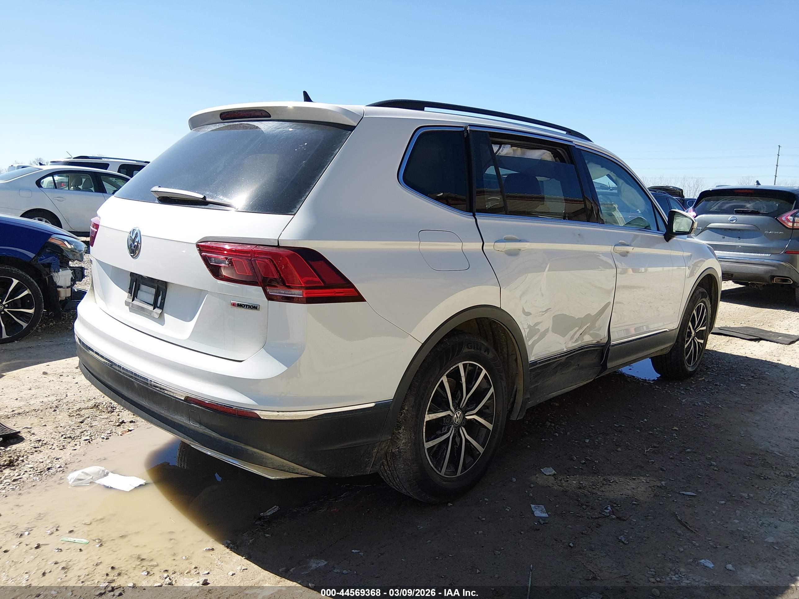 VOLKSWAGEN TIGUAN image 4