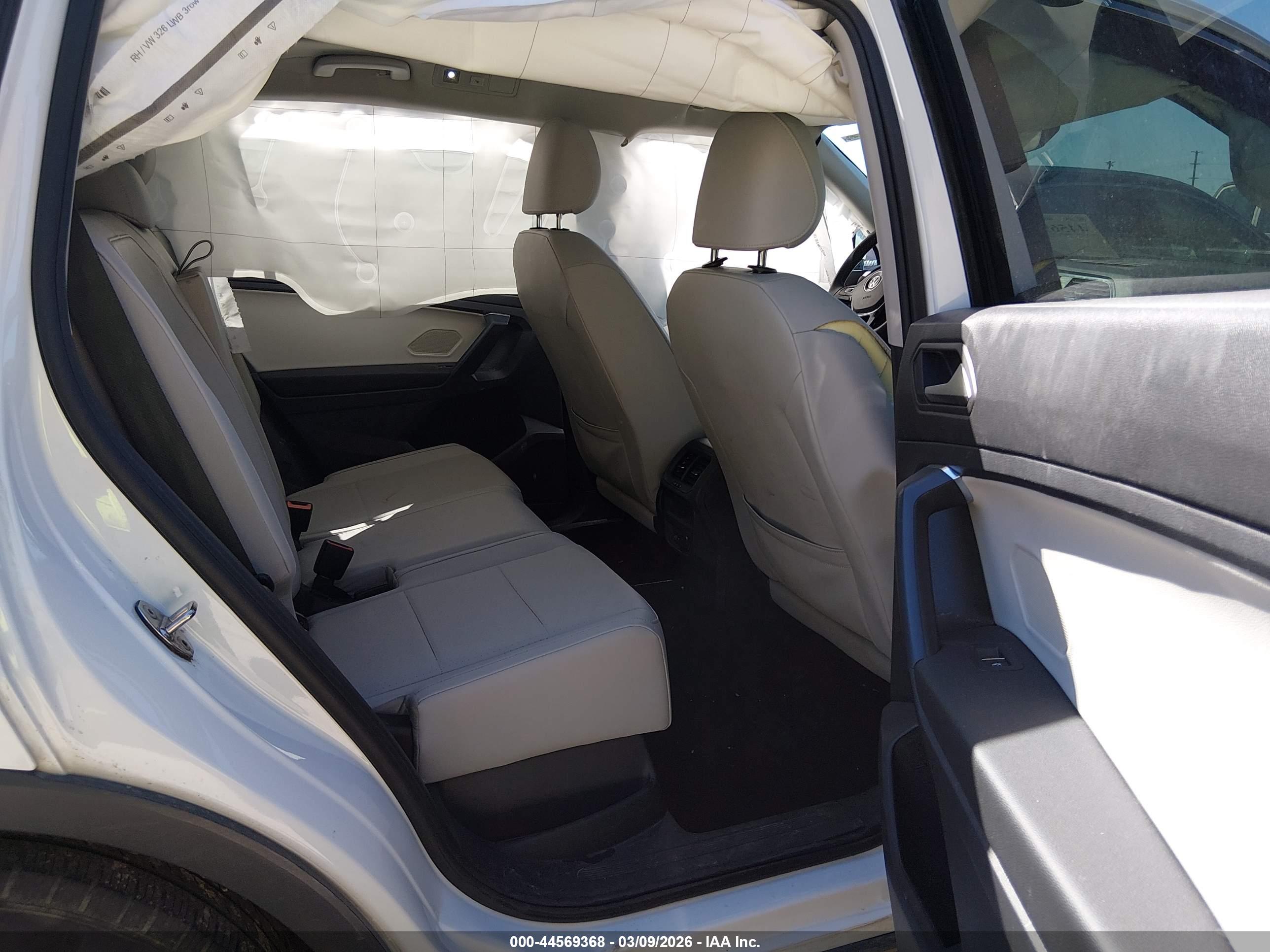 VOLKSWAGEN TIGUAN image 8