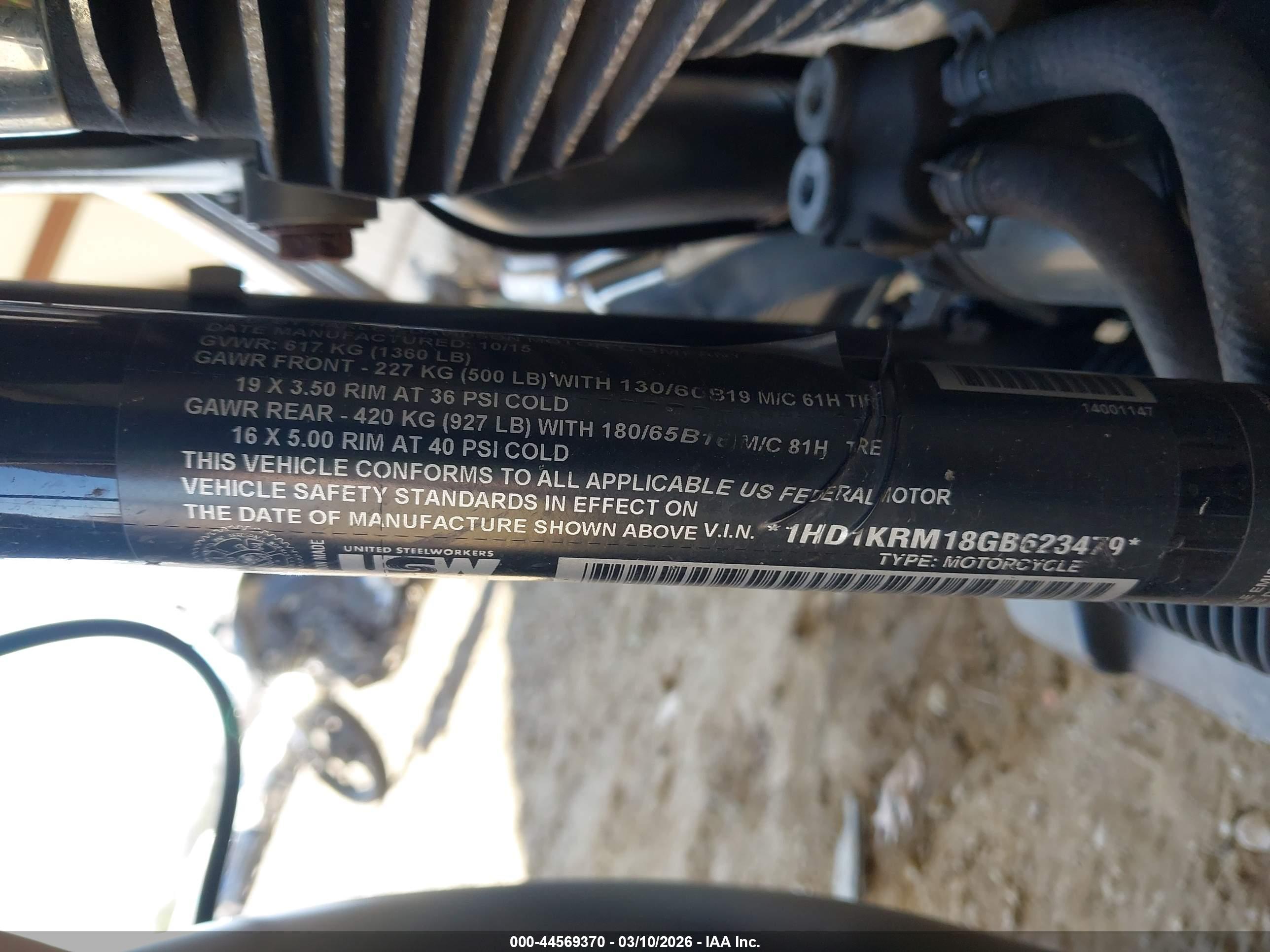 HARLEY-DAVIDSON FLHXS image 10