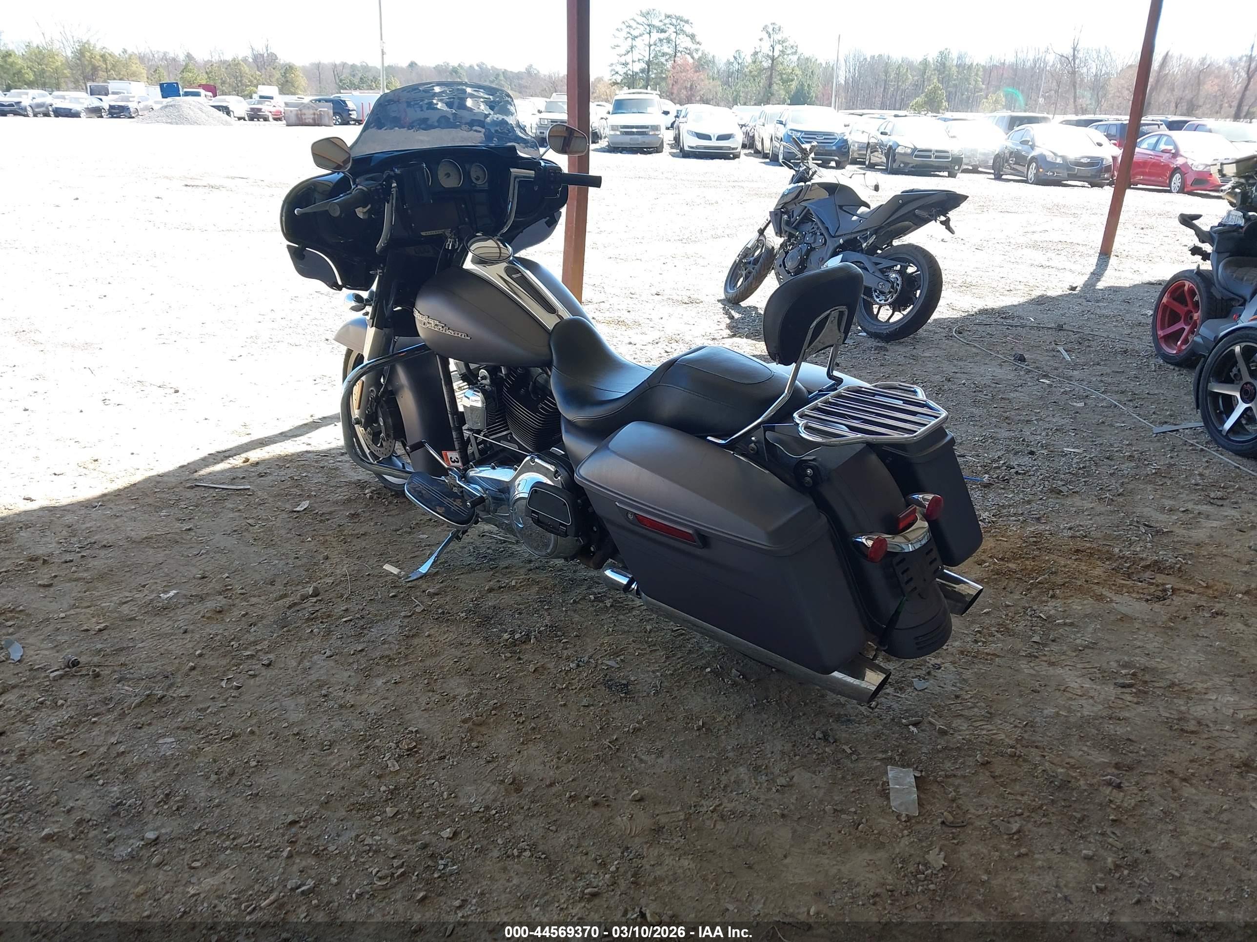 HARLEY-DAVIDSON FLHXS image 3