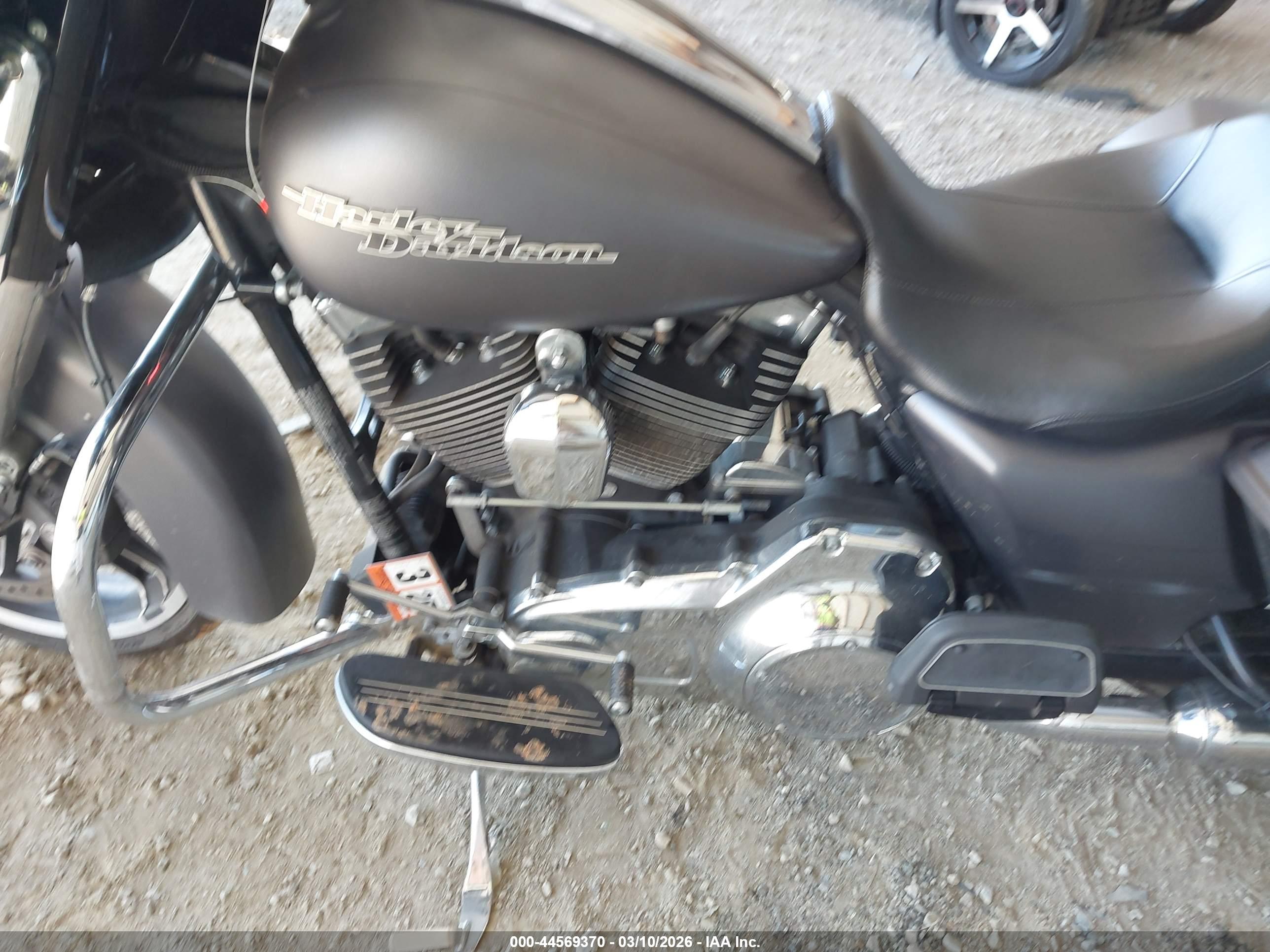 HARLEY-DAVIDSON FLHXS image 9