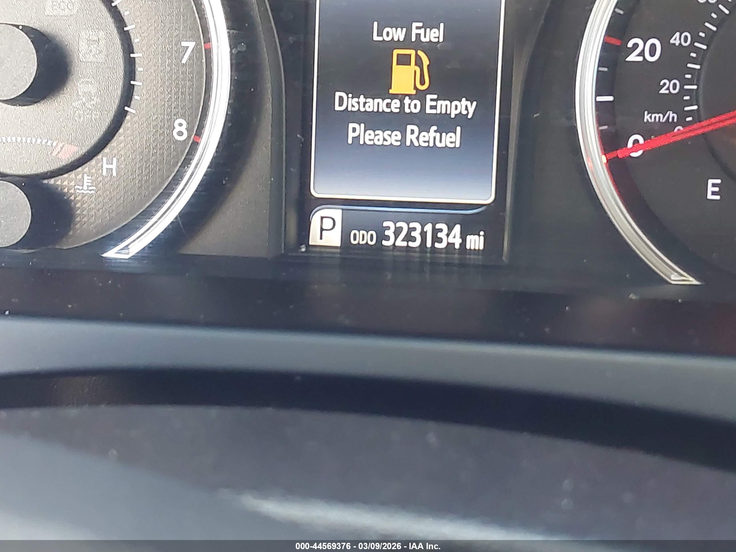 TOYOTA CAMRY image 7