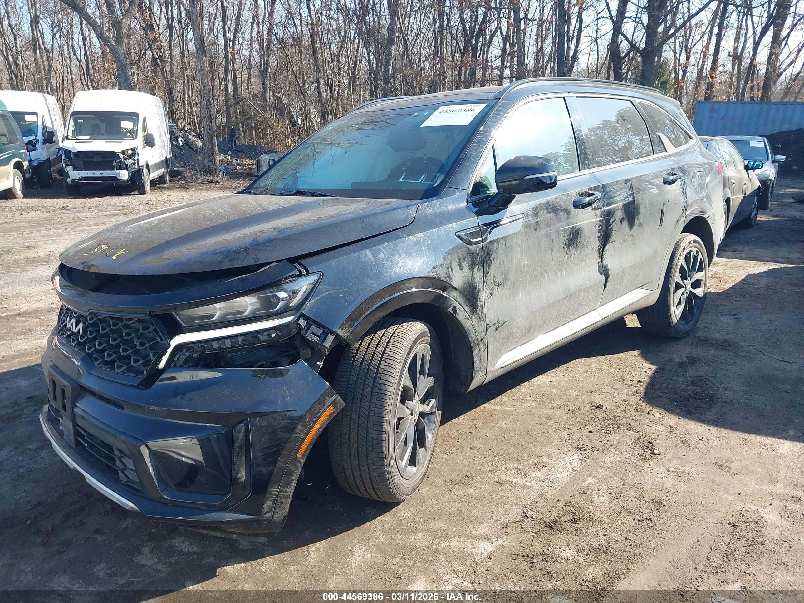 KIA SORENTO image 2