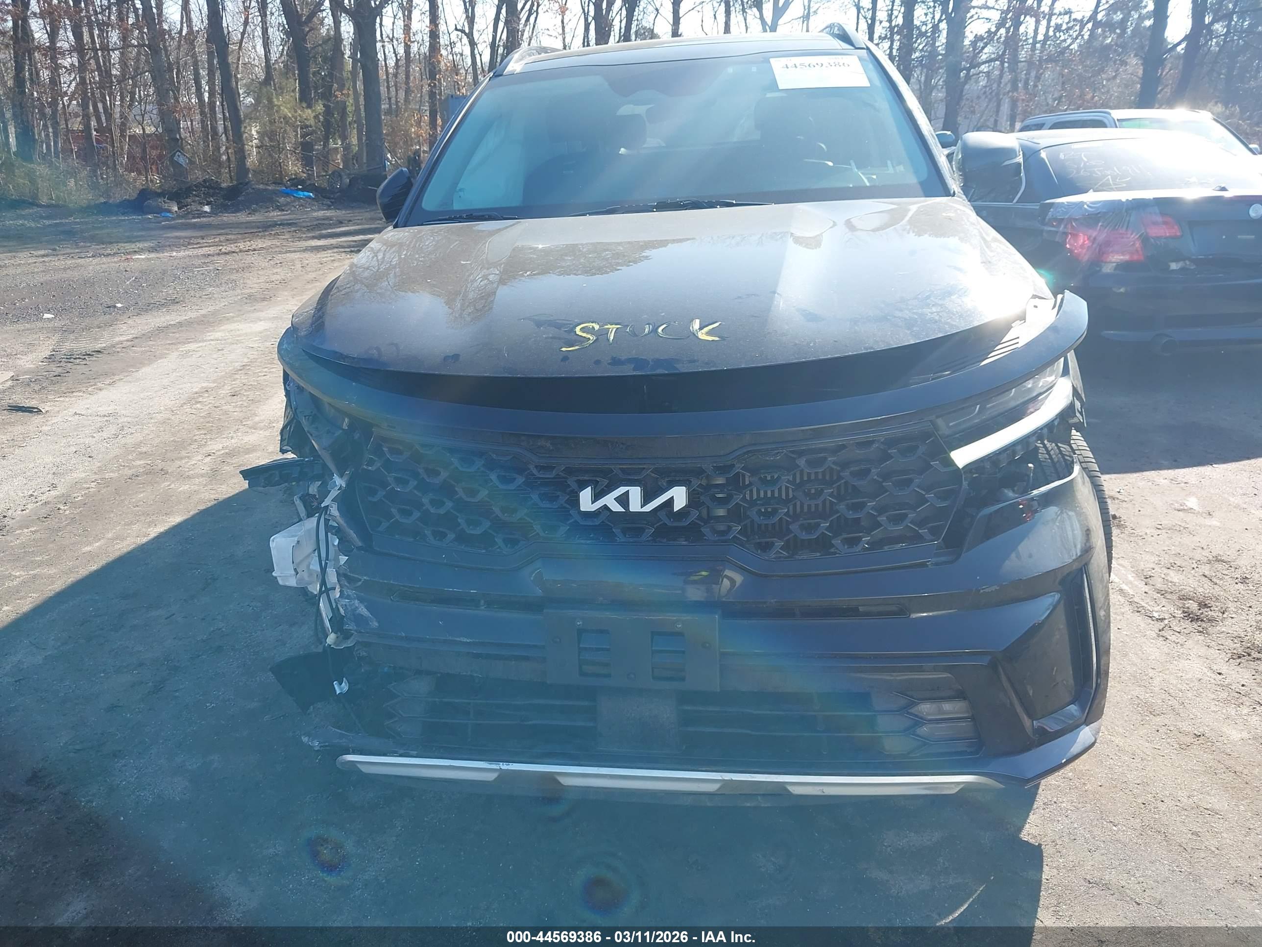 KIA SORENTO image 6