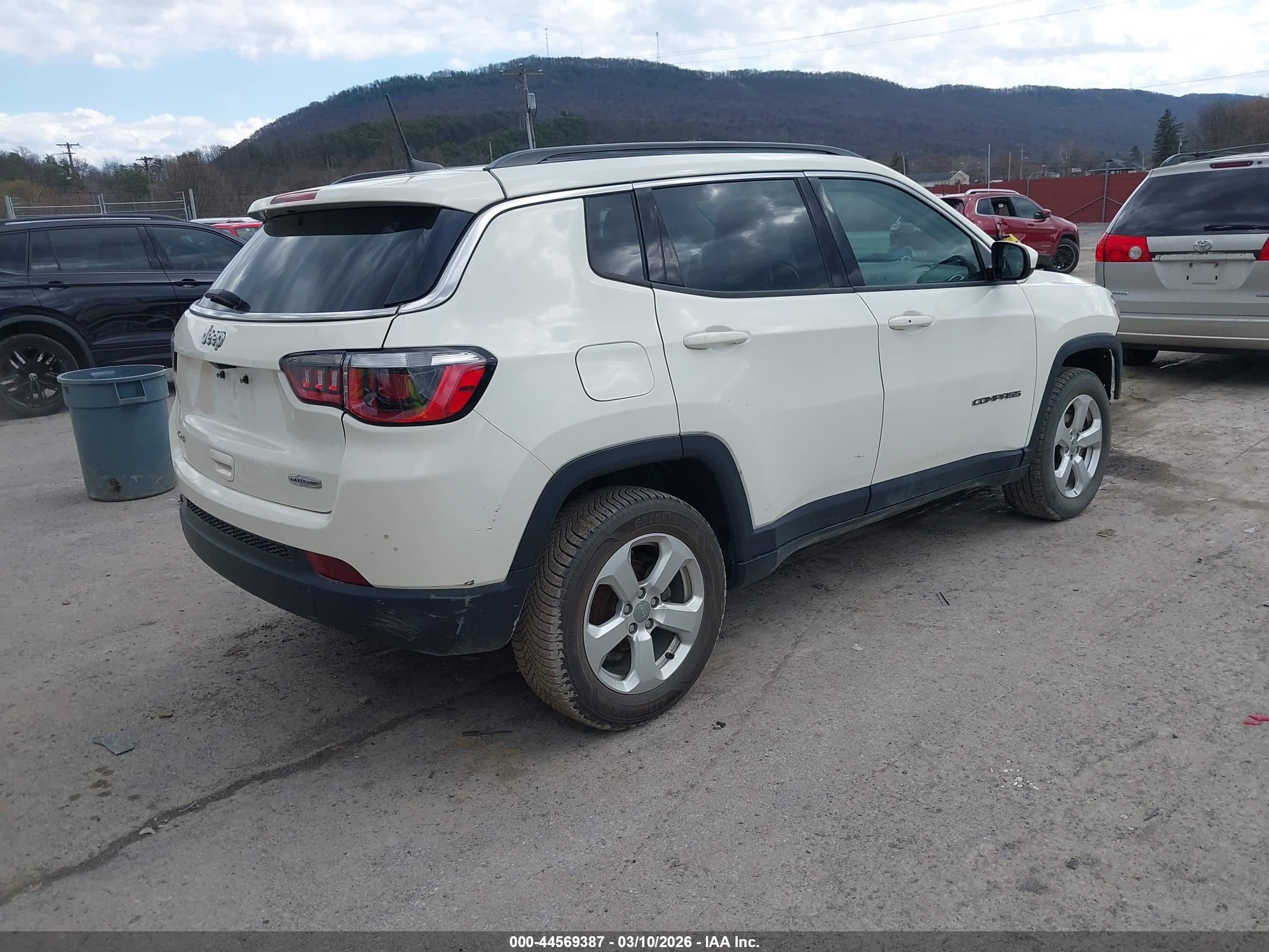JEEP COMPASS image 4