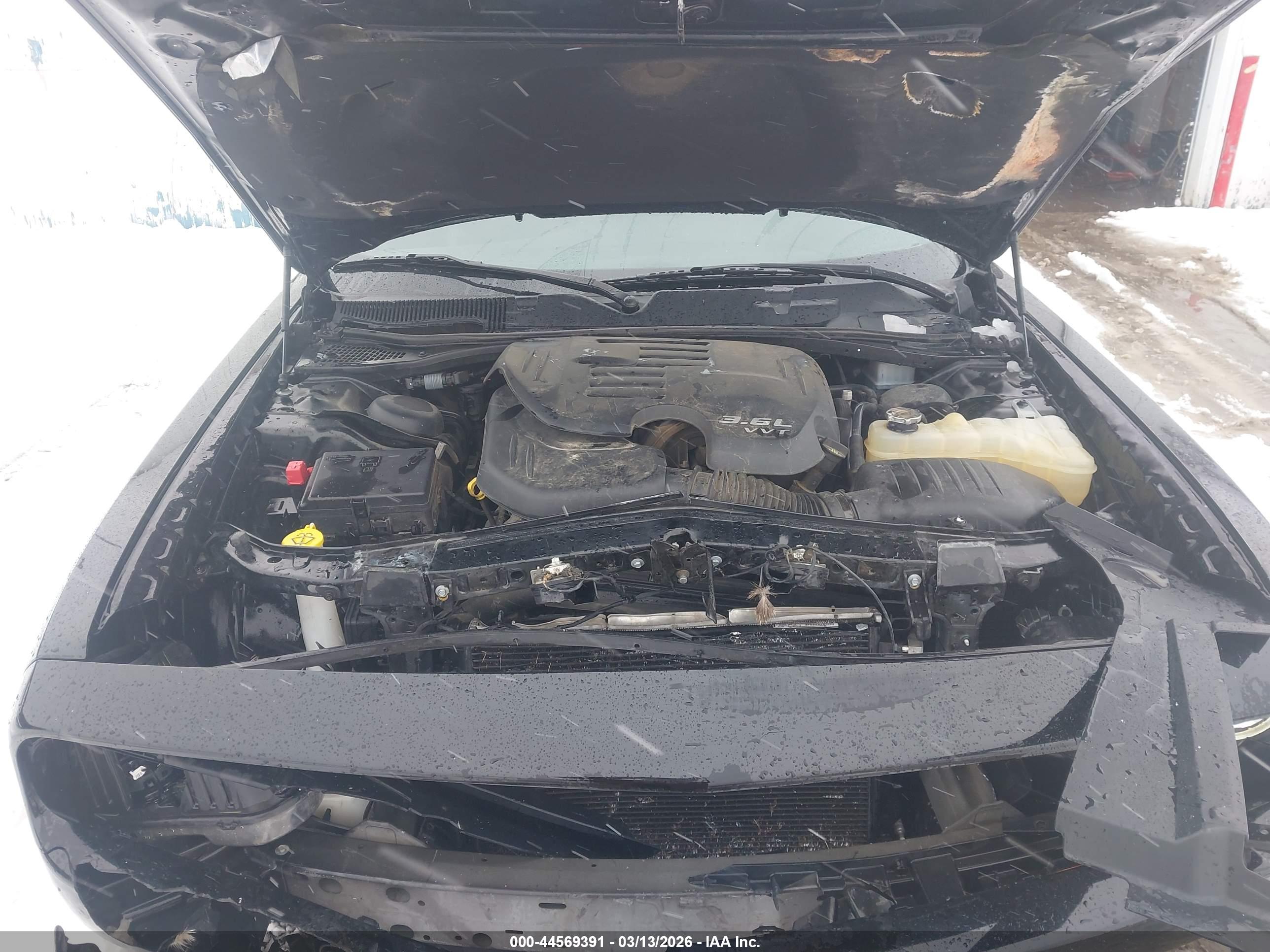 DODGE CHALLENGER image 10