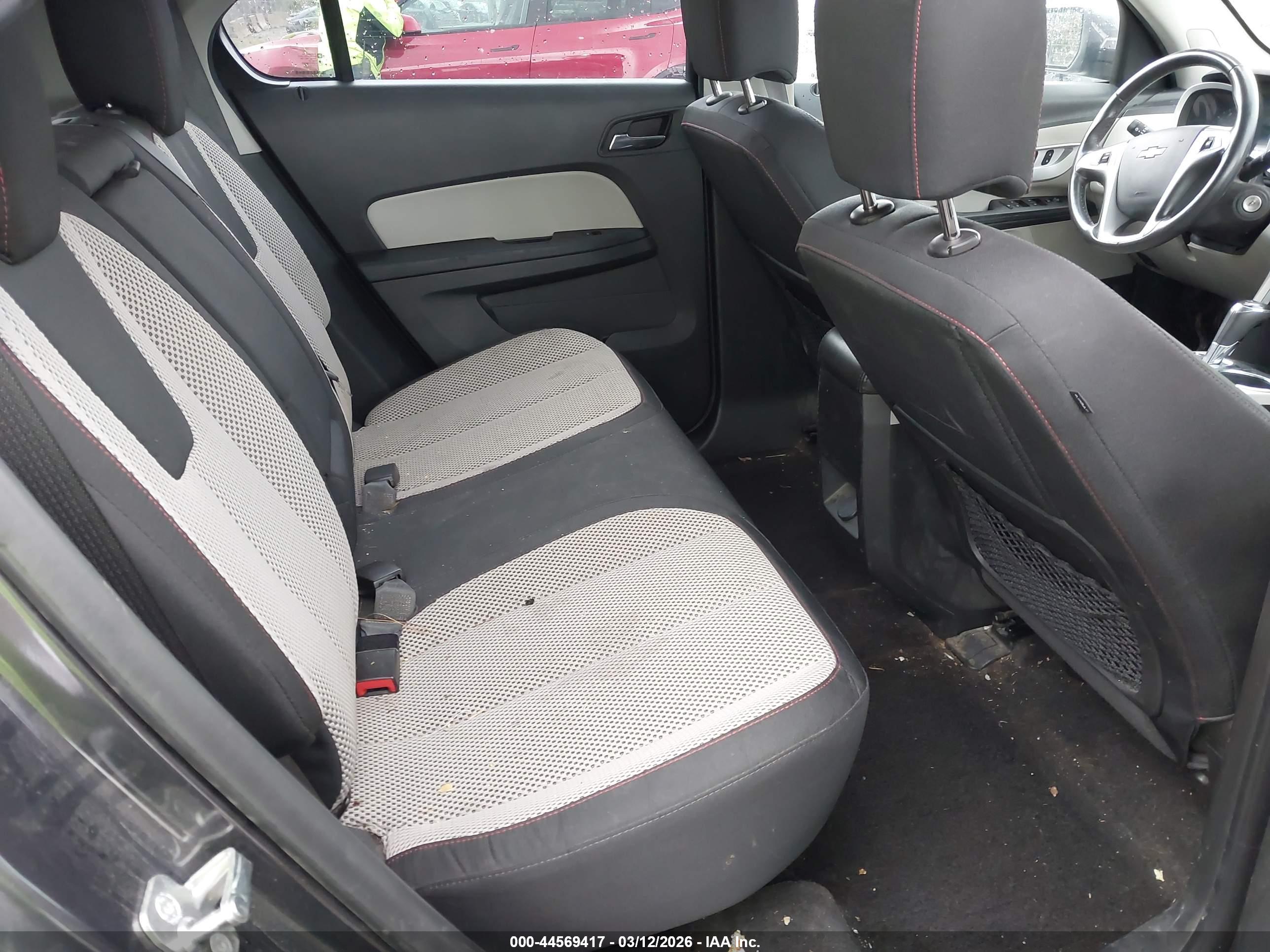 CHEVROLET EQUINOX image 8
