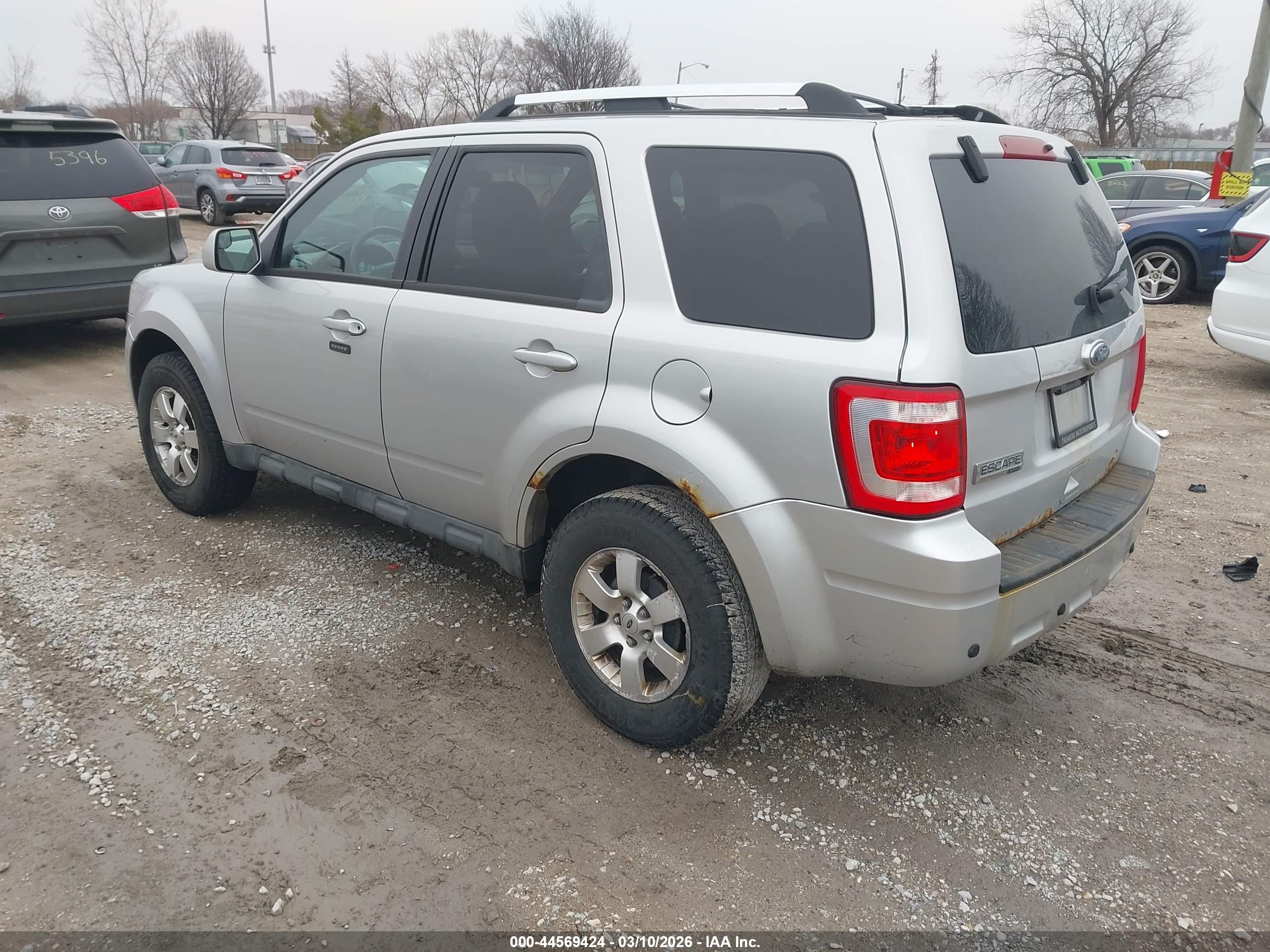 FORD ESCAPE image 3