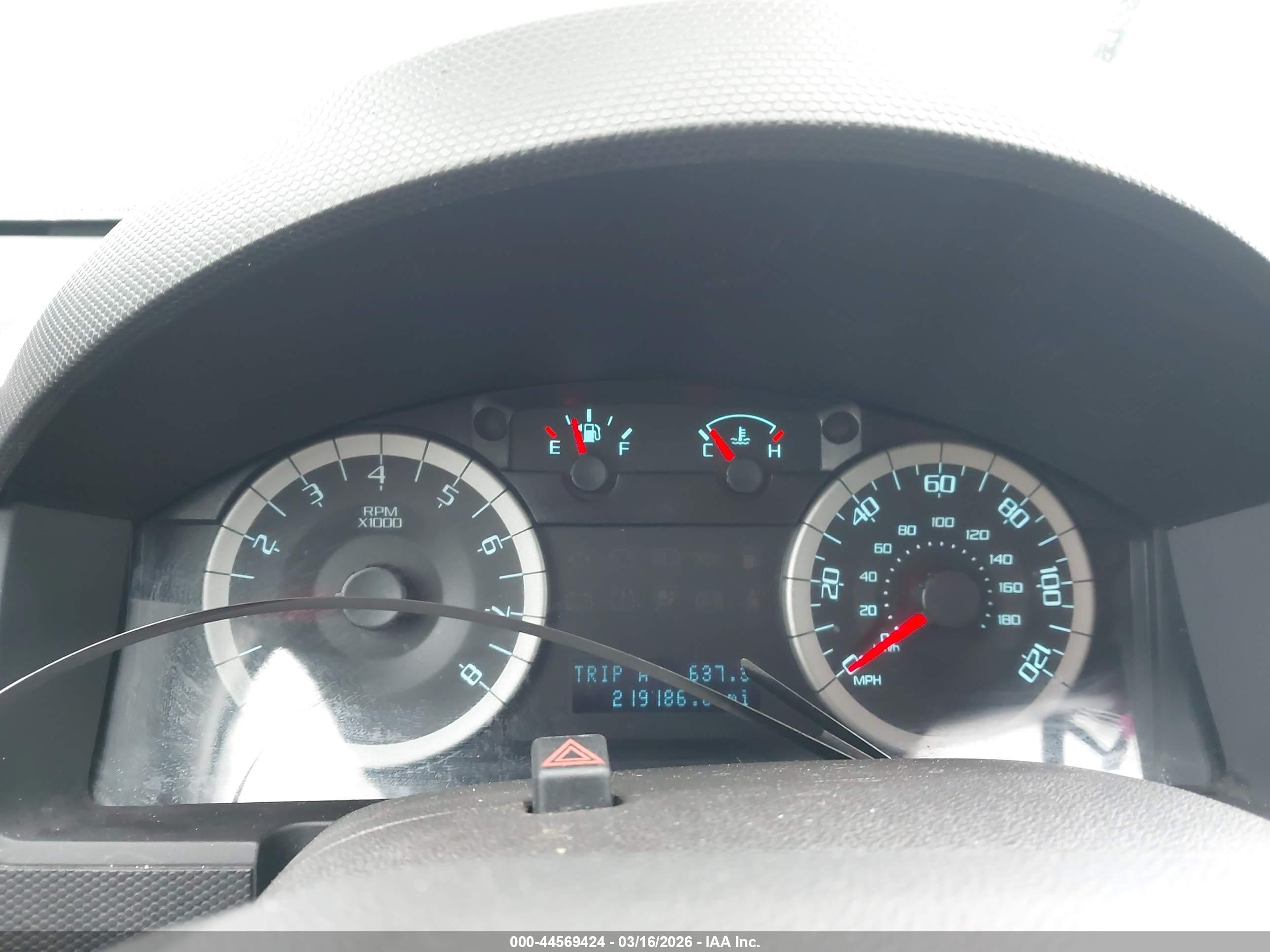 FORD ESCAPE image 7
