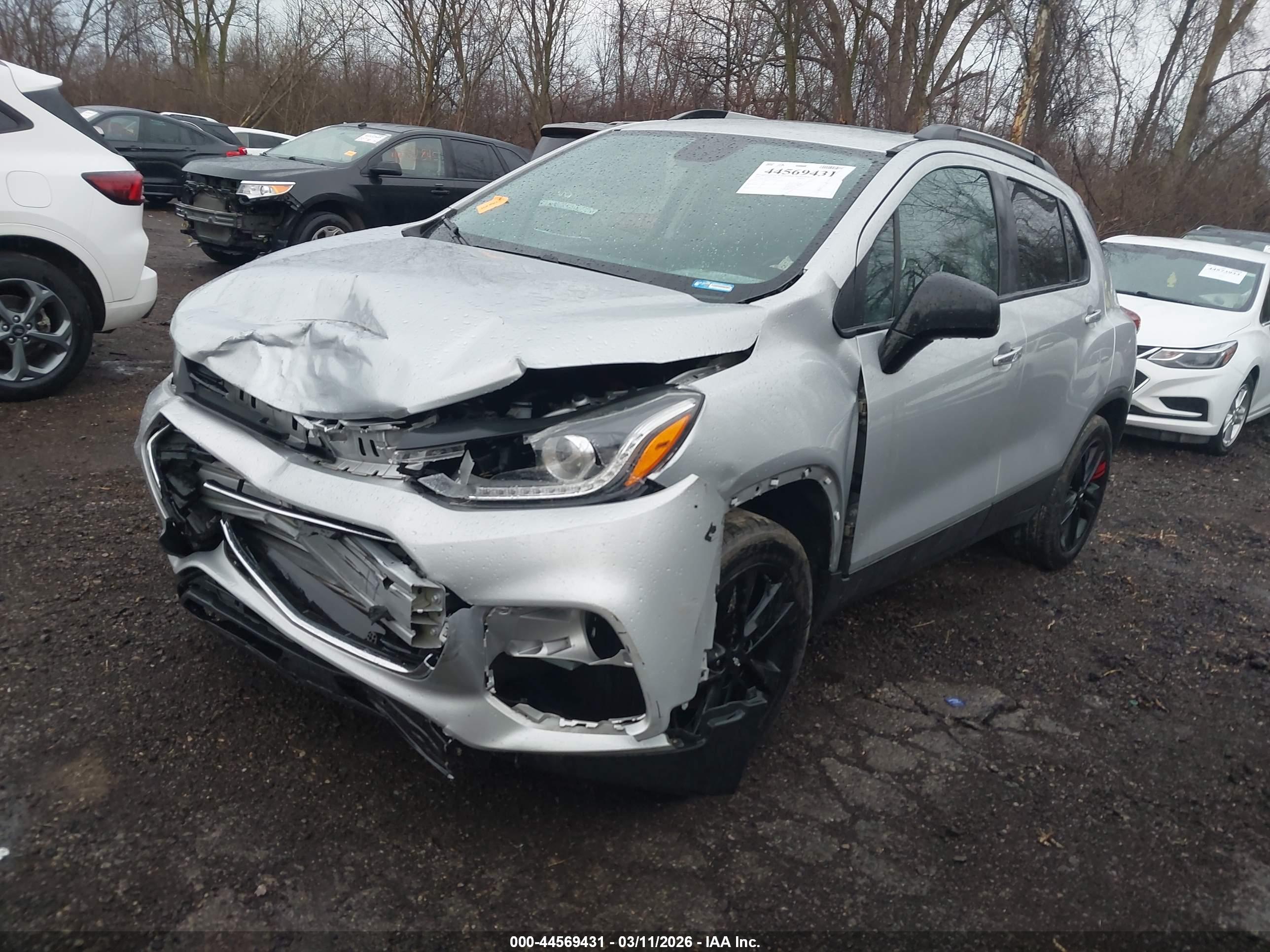 CHEVROLET TRAX image 2