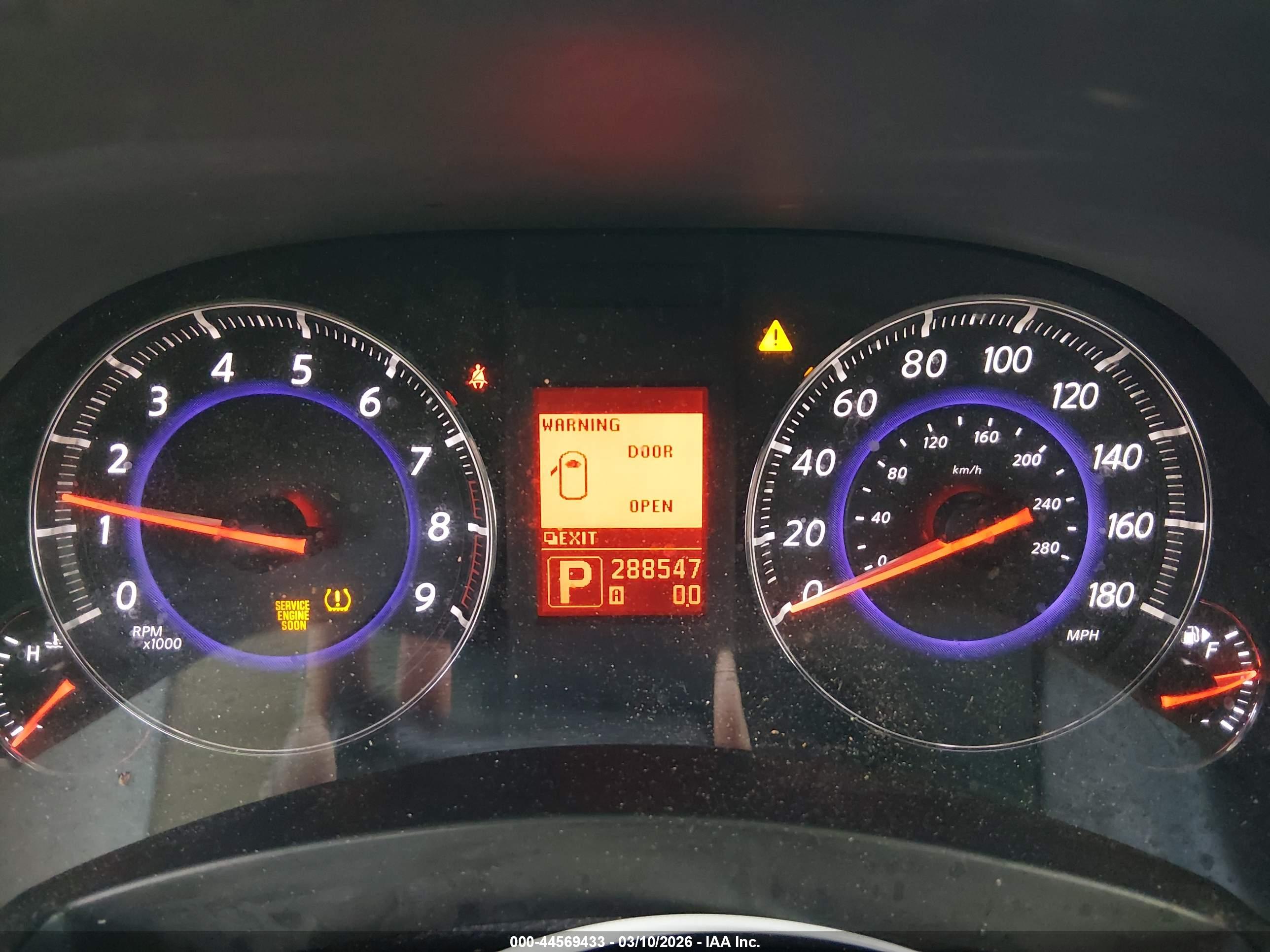 INFINITI FX35 image 7