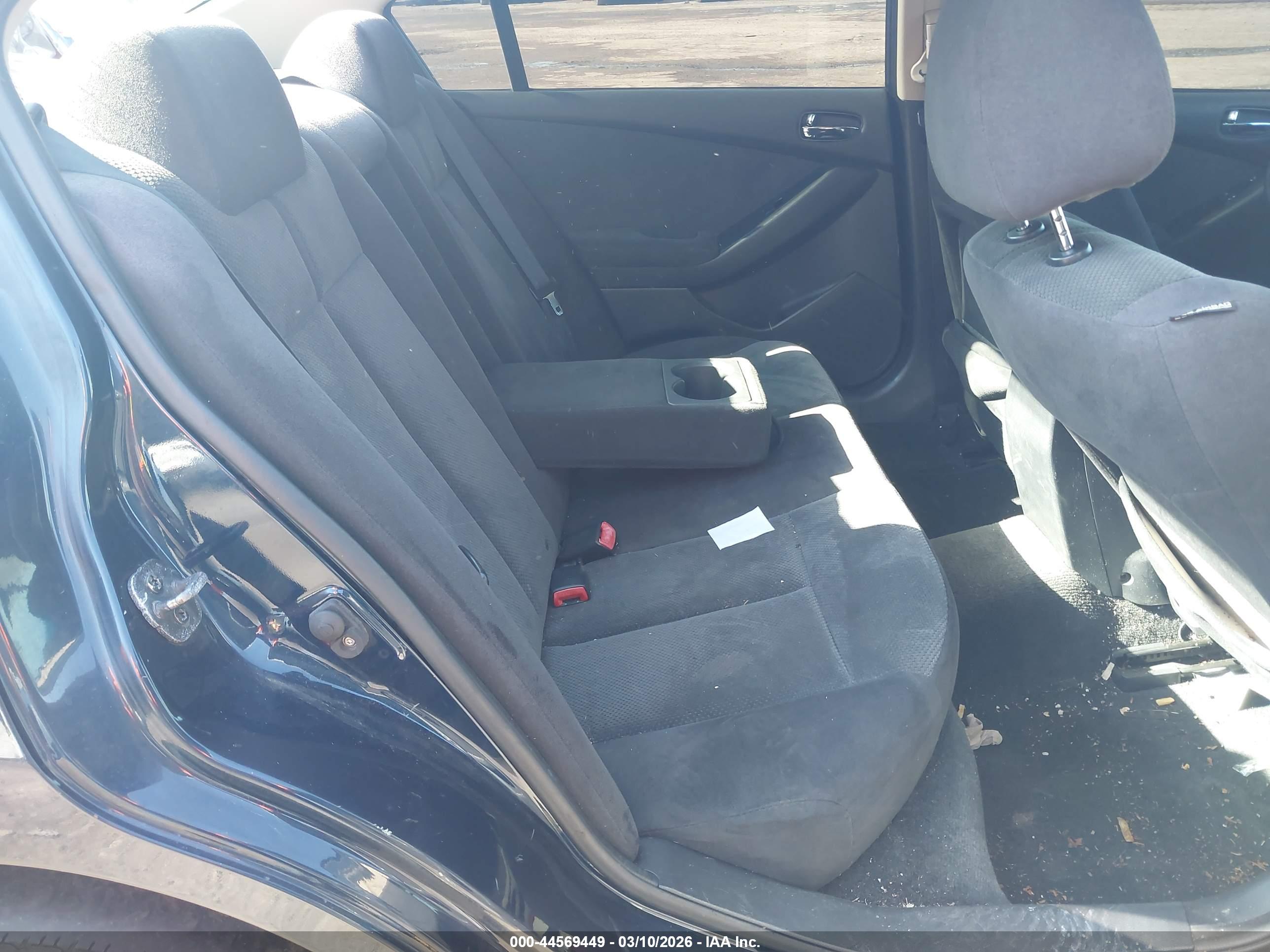 NISSAN ALTIMA image 8