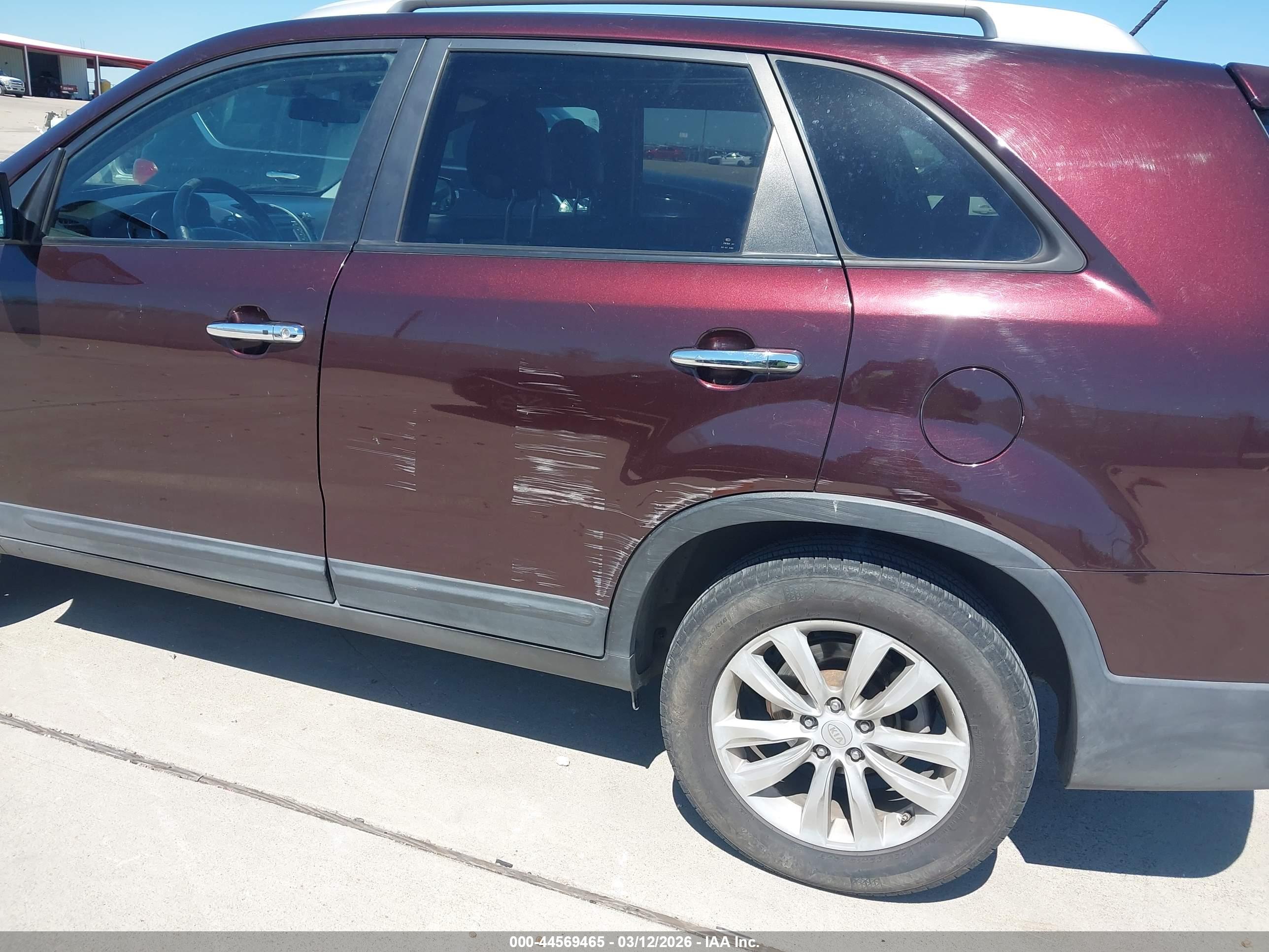 KIA SORENTO image 6