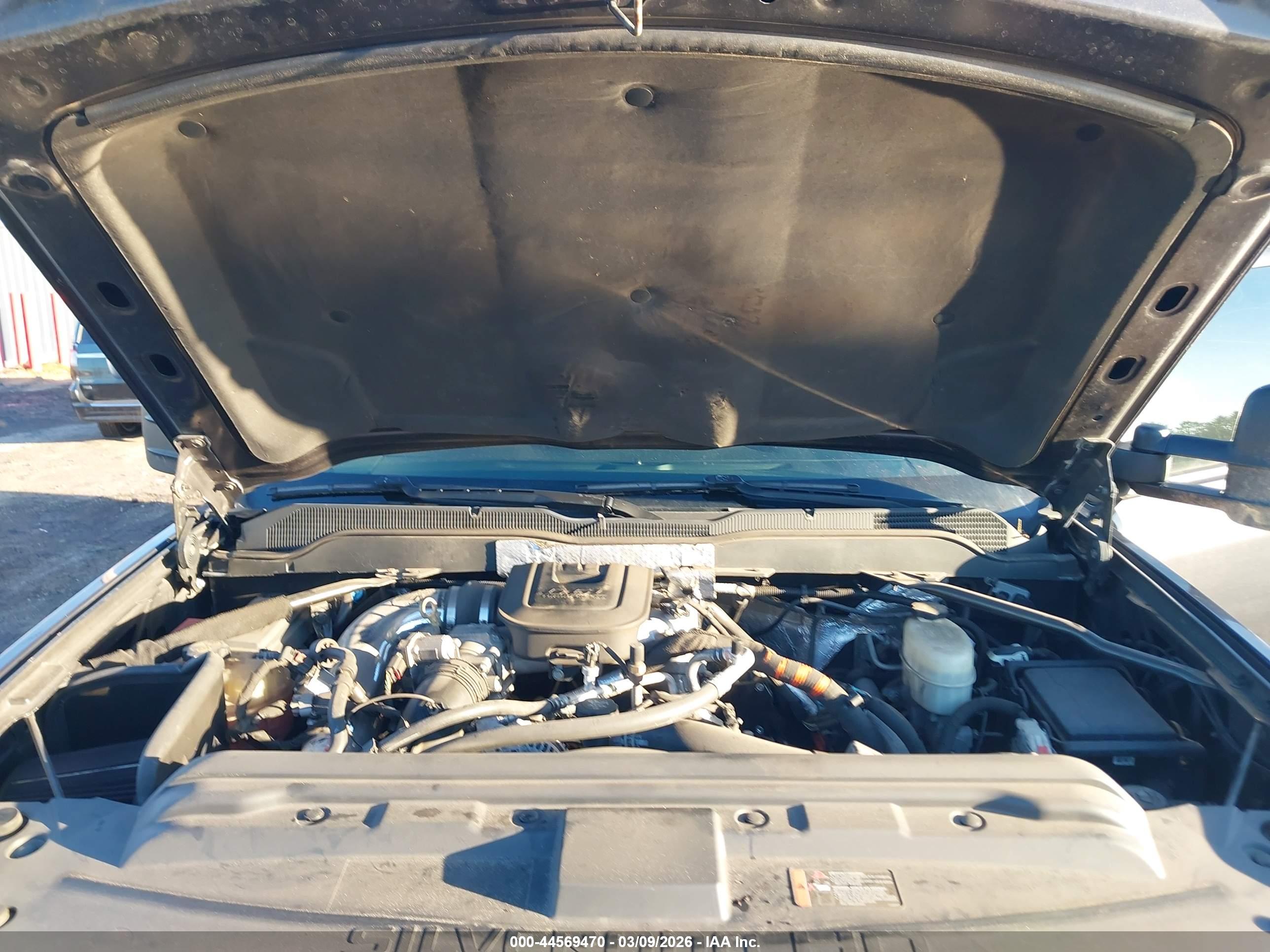 CHEVROLET SILVERADO image 10