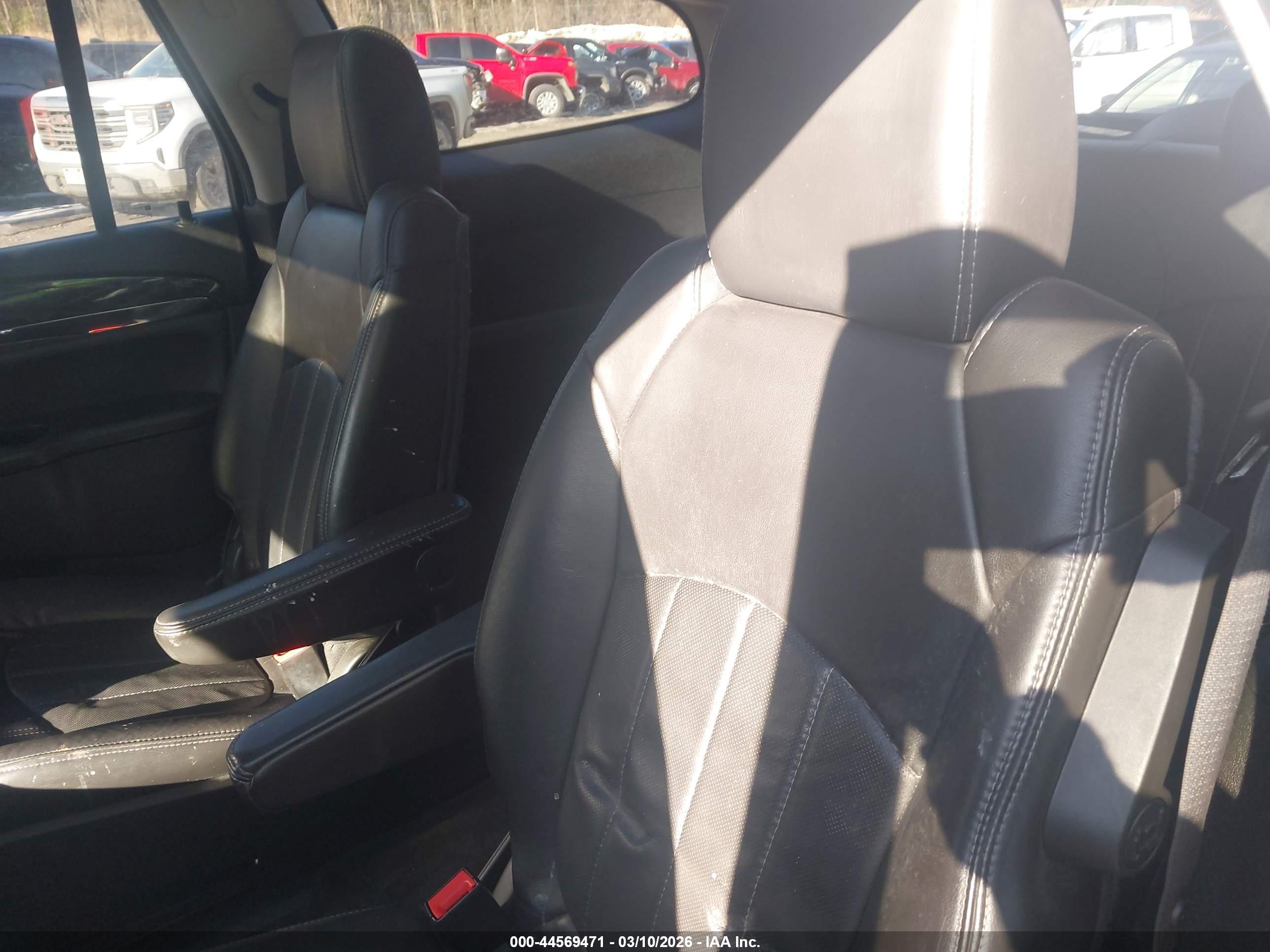 BUICK ENCLAVE image 8
