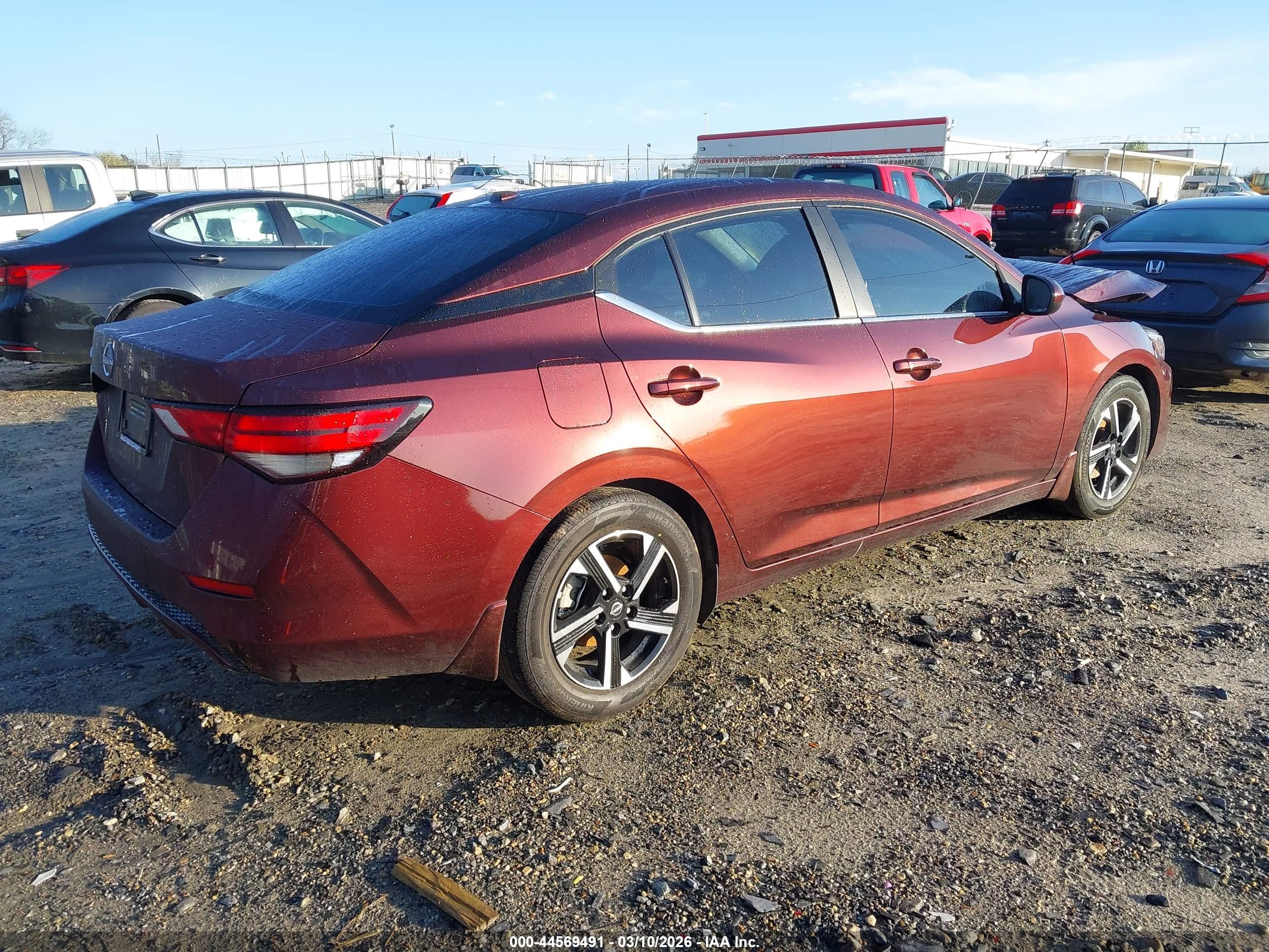 NISSAN SENTRA image 4