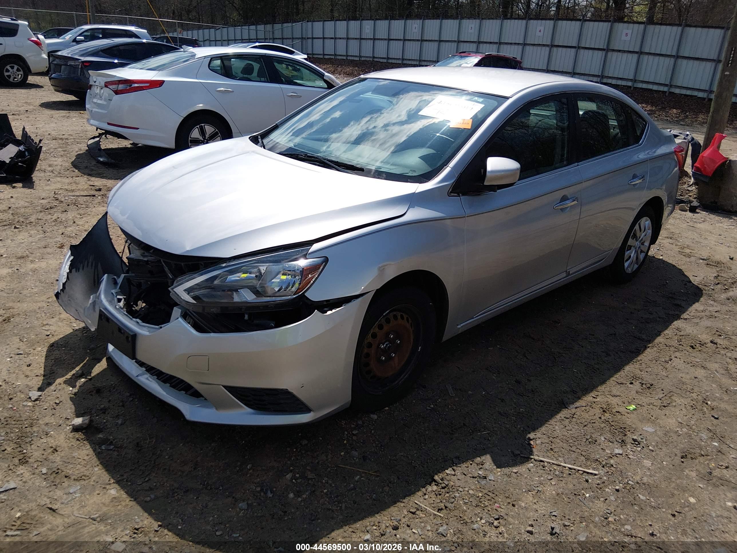 NISSAN SENTRA image 2