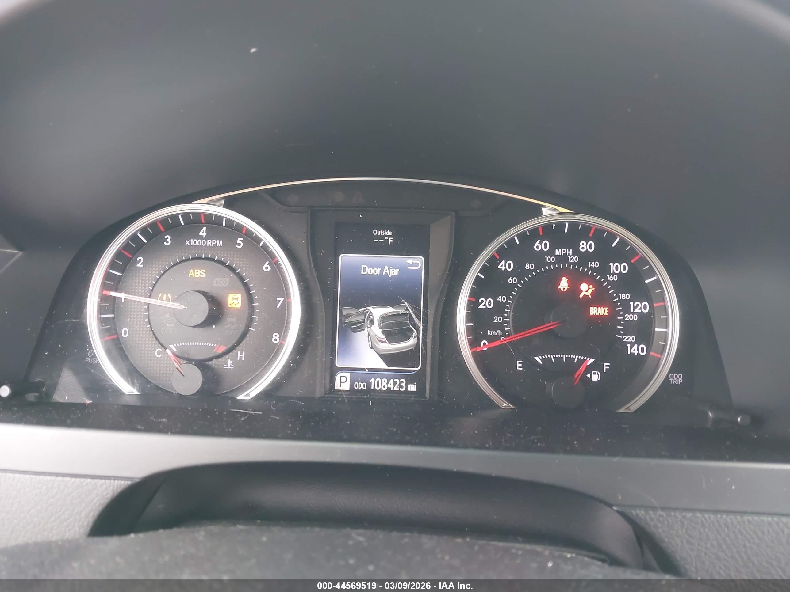TOYOTA CAMRY image 7