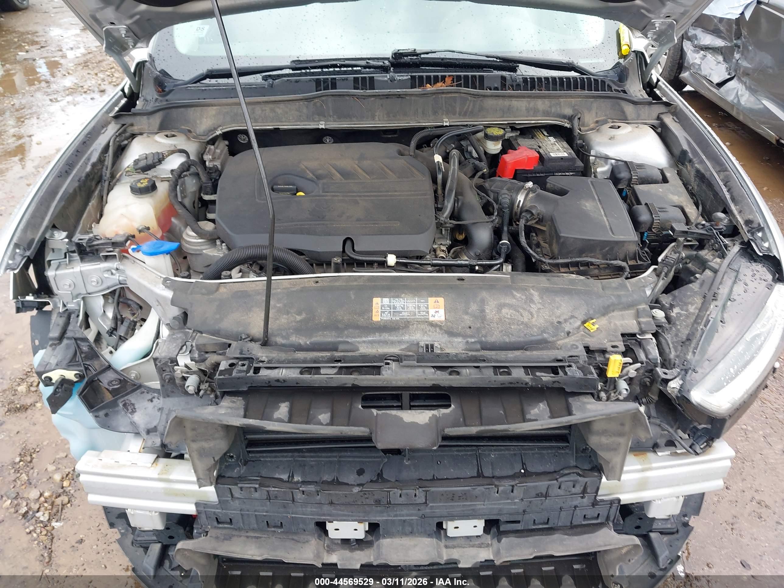 FORD FUSION image 10