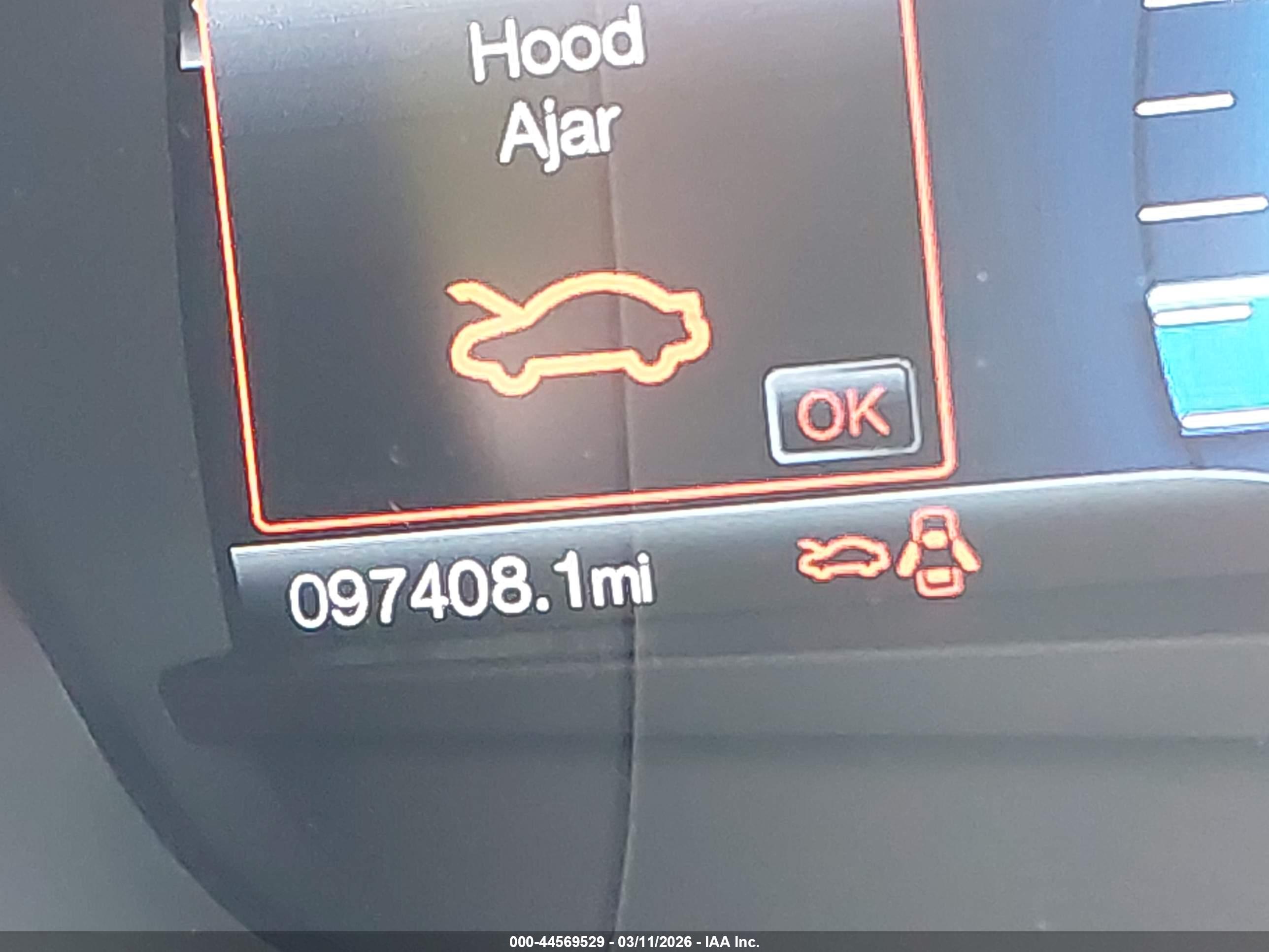 FORD FUSION image 7