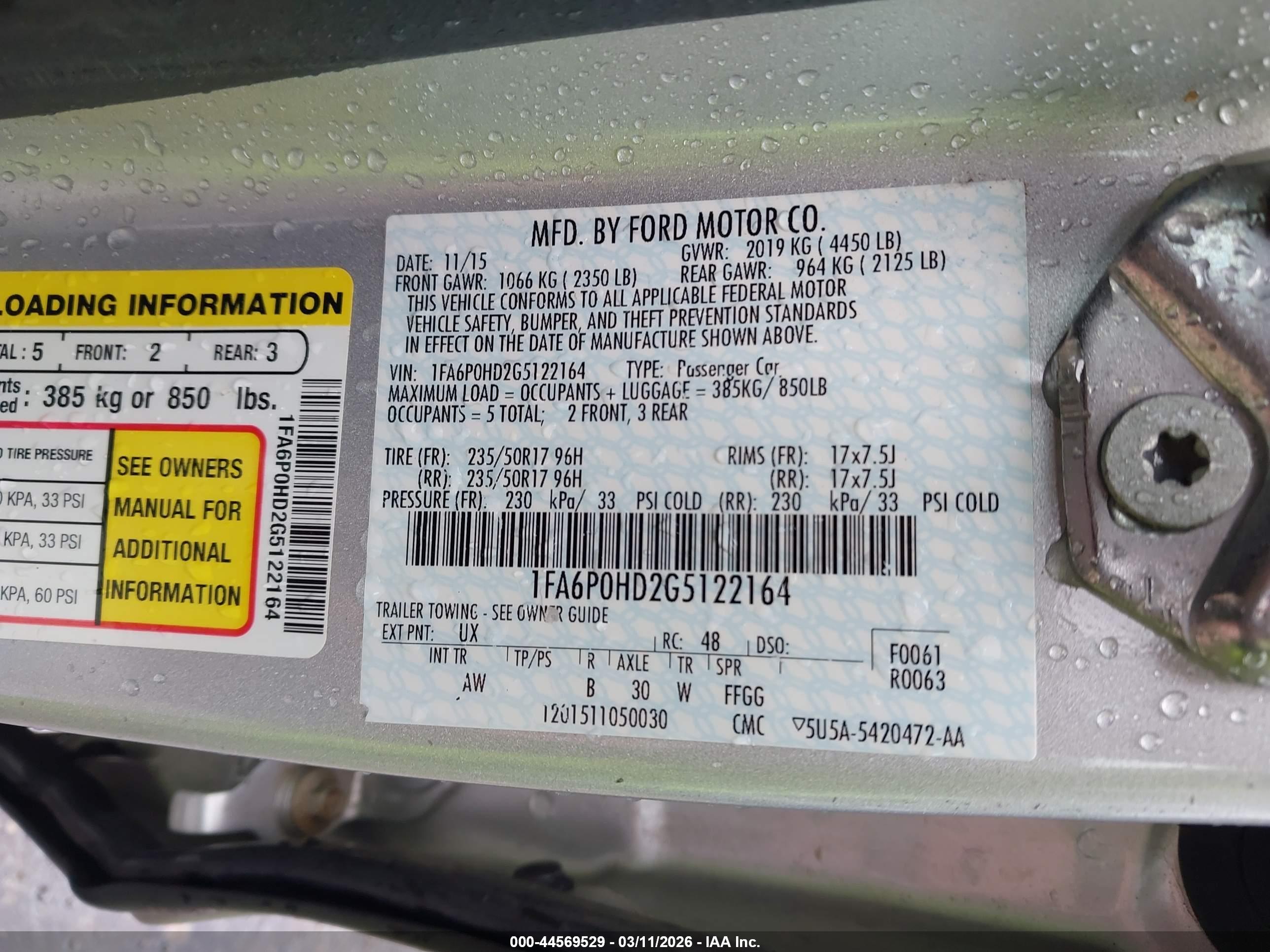 FORD FUSION image 9
