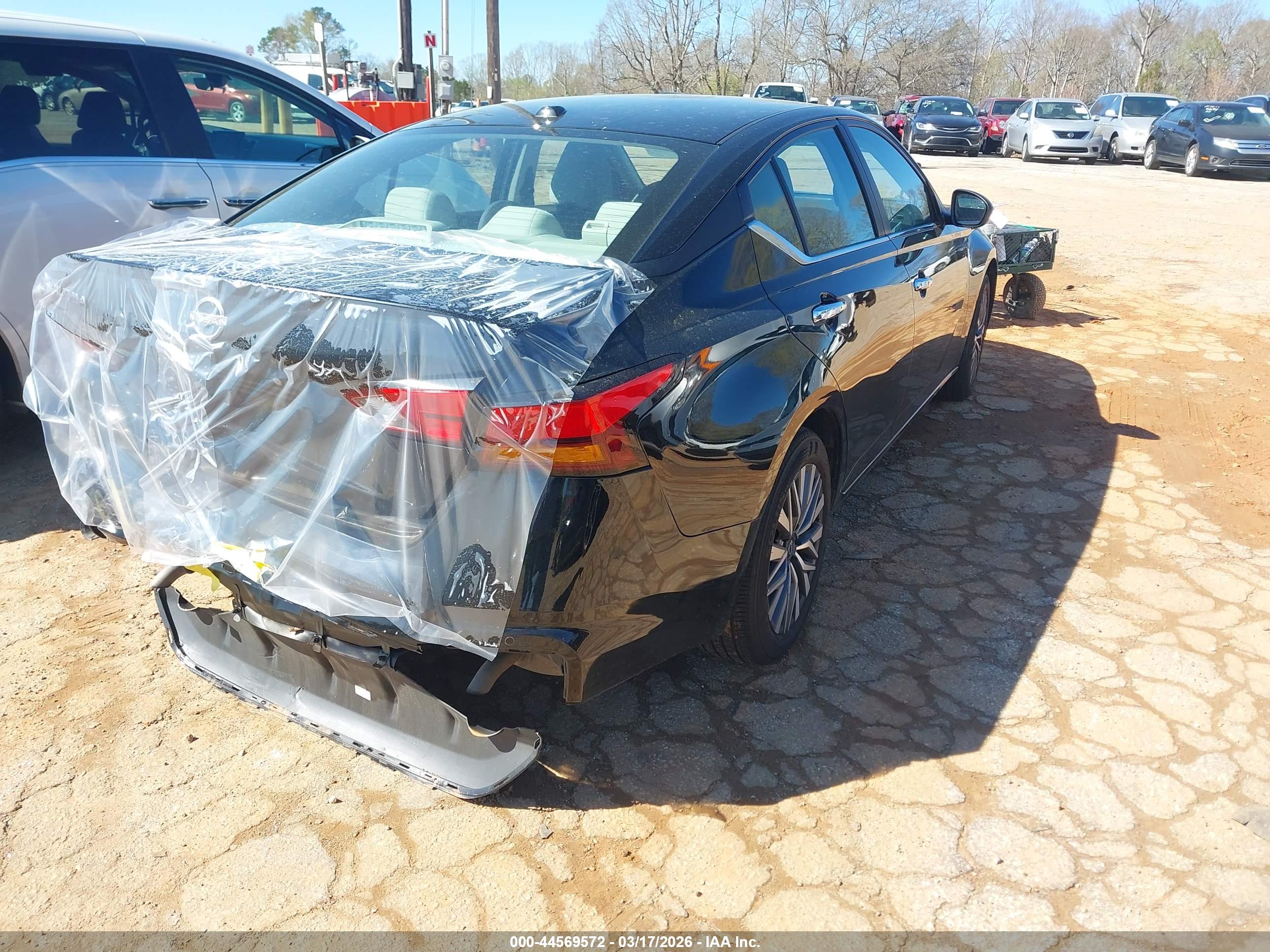 NISSAN ALTIMA image 4