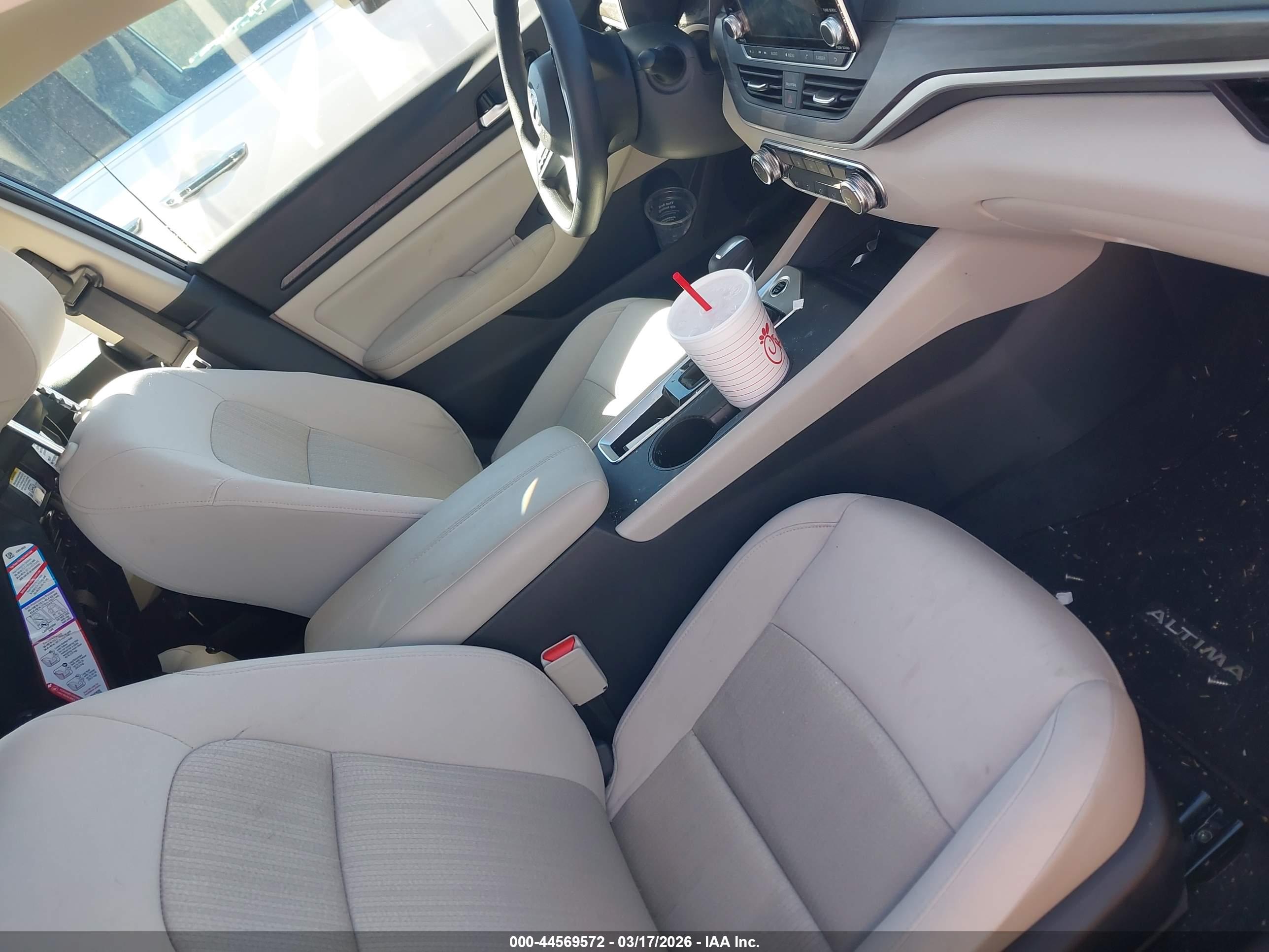 NISSAN ALTIMA image 5